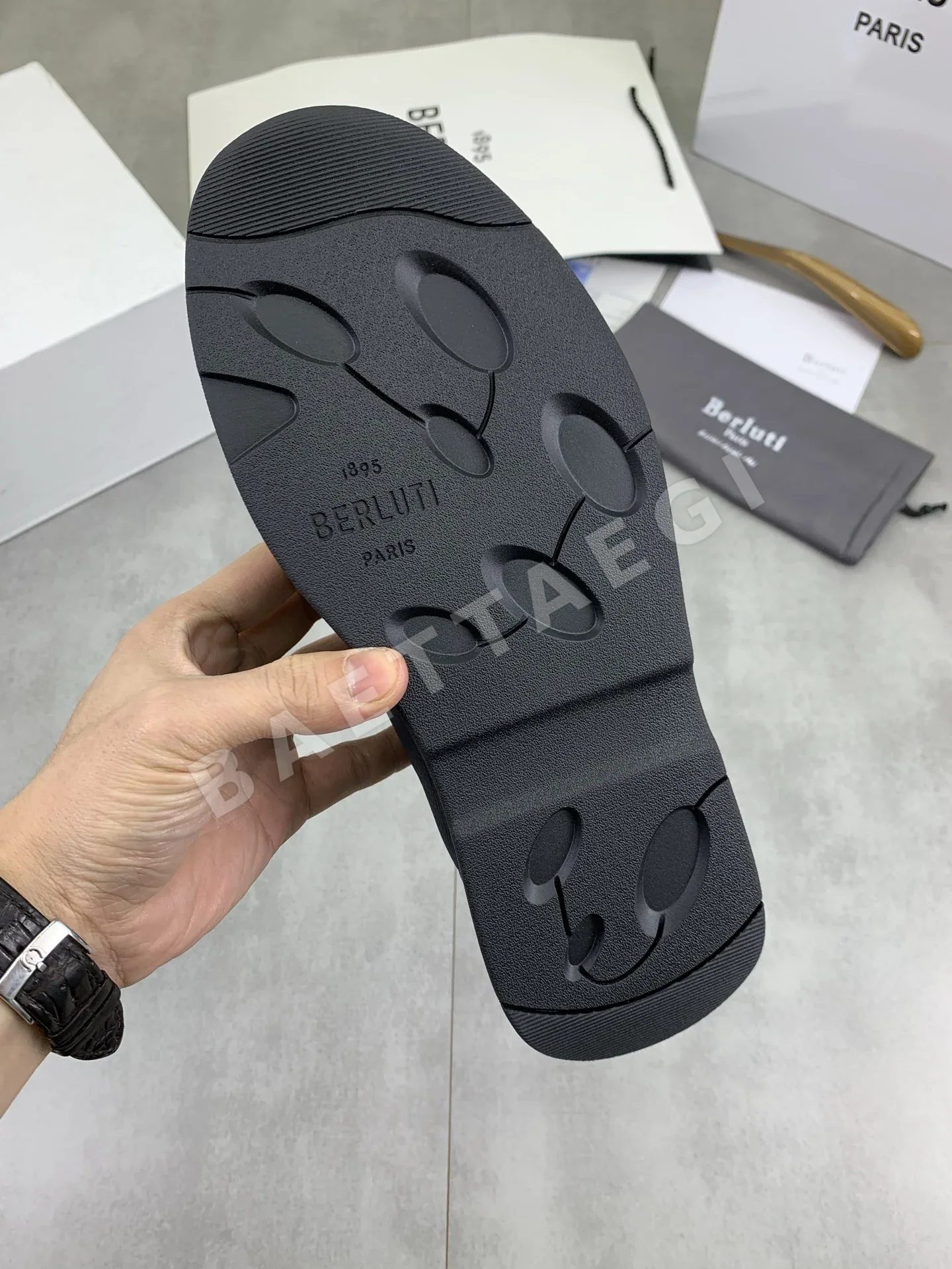 벨루티 남성 하이탑 애슬레틱 캐주얼 신발 상세 이미지 8