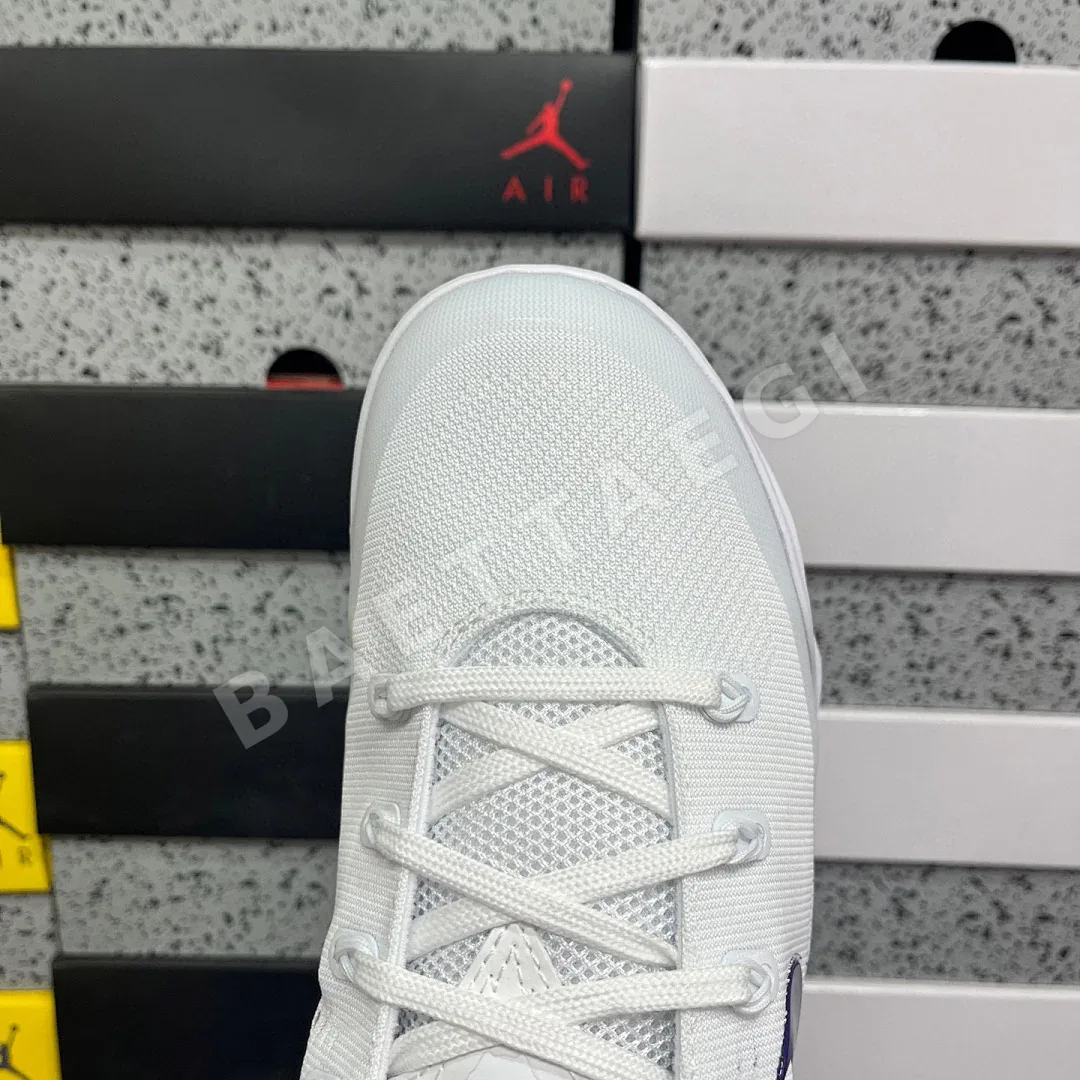 나이키 [S2] 코비 9 엘리트 로우 EM 프로트로 IH1401-100 201042 Nike Kobe 9 Elite Low EM Protro 상세 이미지 8