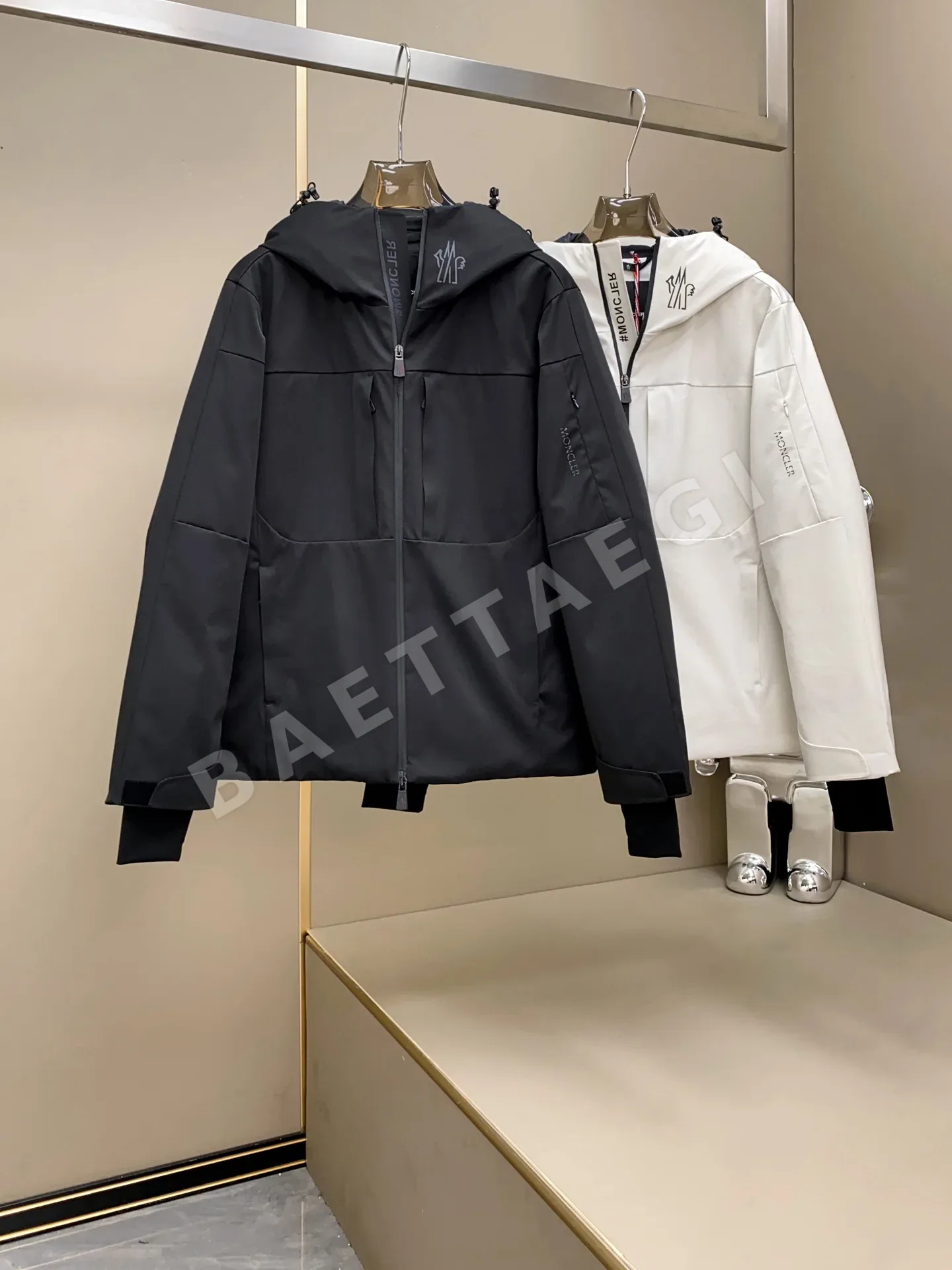 몽클레르 그레노블 히트씰 남성 패딩 167958
