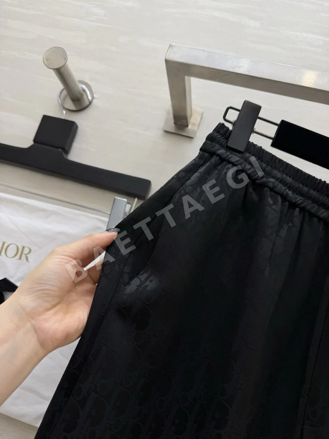 디올 아세테이트 와이드 레그 여성 바지 상세 이미지 6