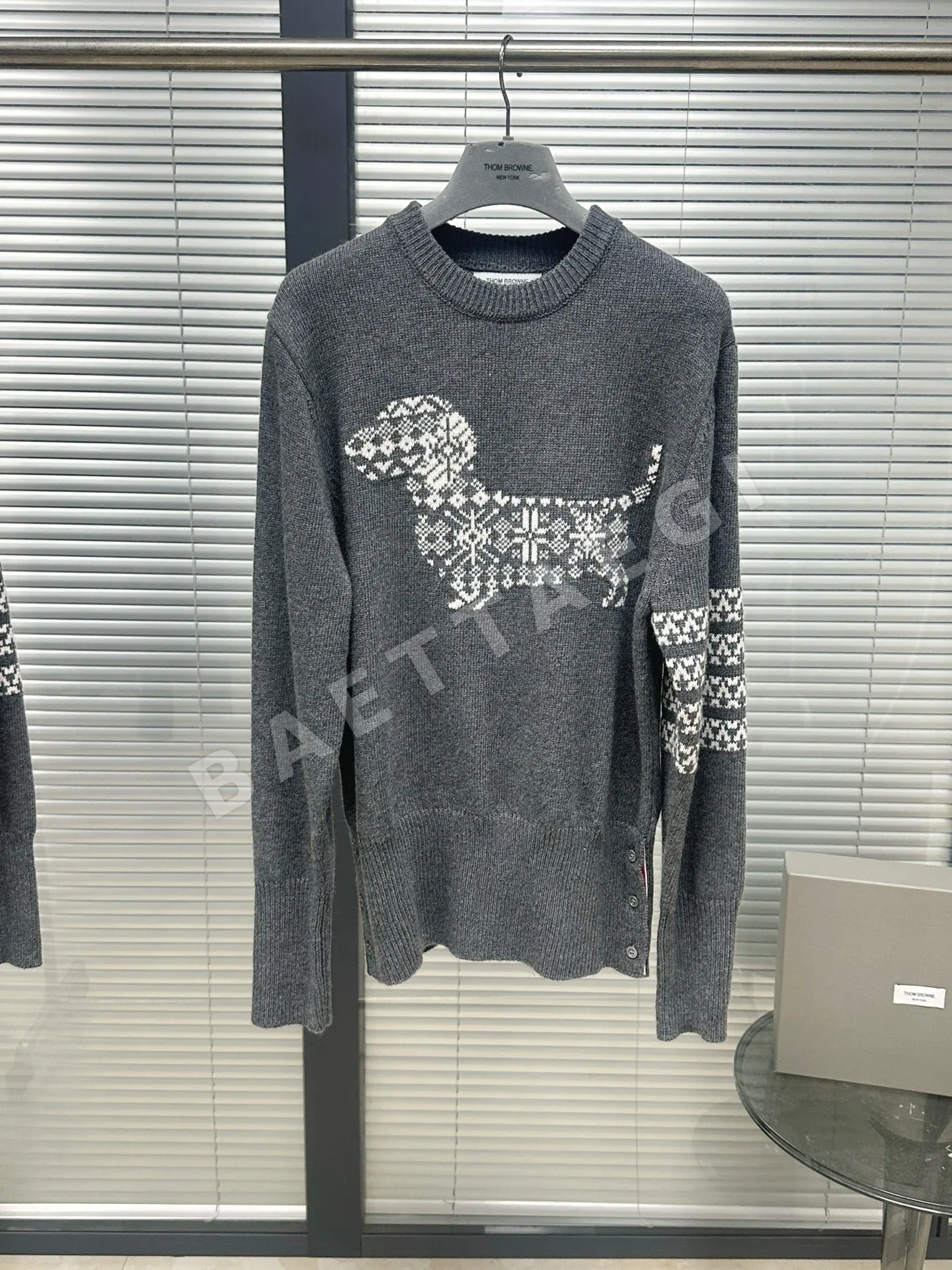 톰브라운 크리스마스 눈송이 강아지 크루넥 니트 상세 이미지 2