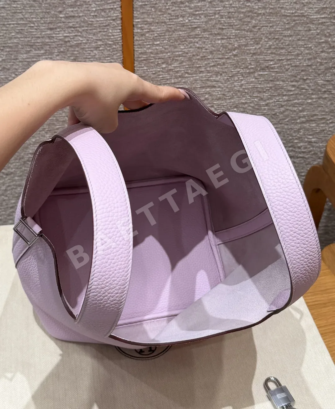 에르메스 피코탄 락 22 크레망스 가죽 가방 상세 이미지 6