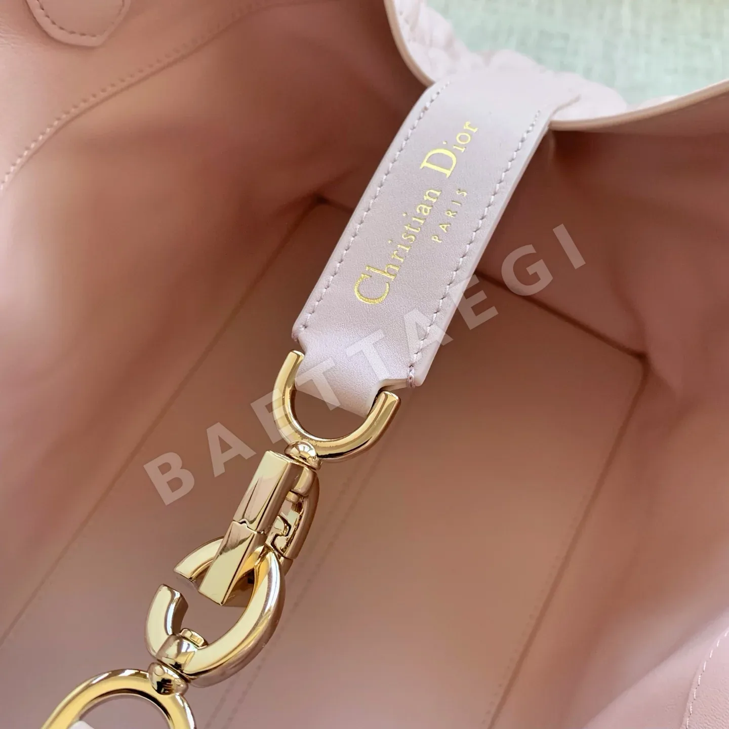 디올 투쥬르 핑크 송아지가죽 미디엄 가방 상세 이미지 7