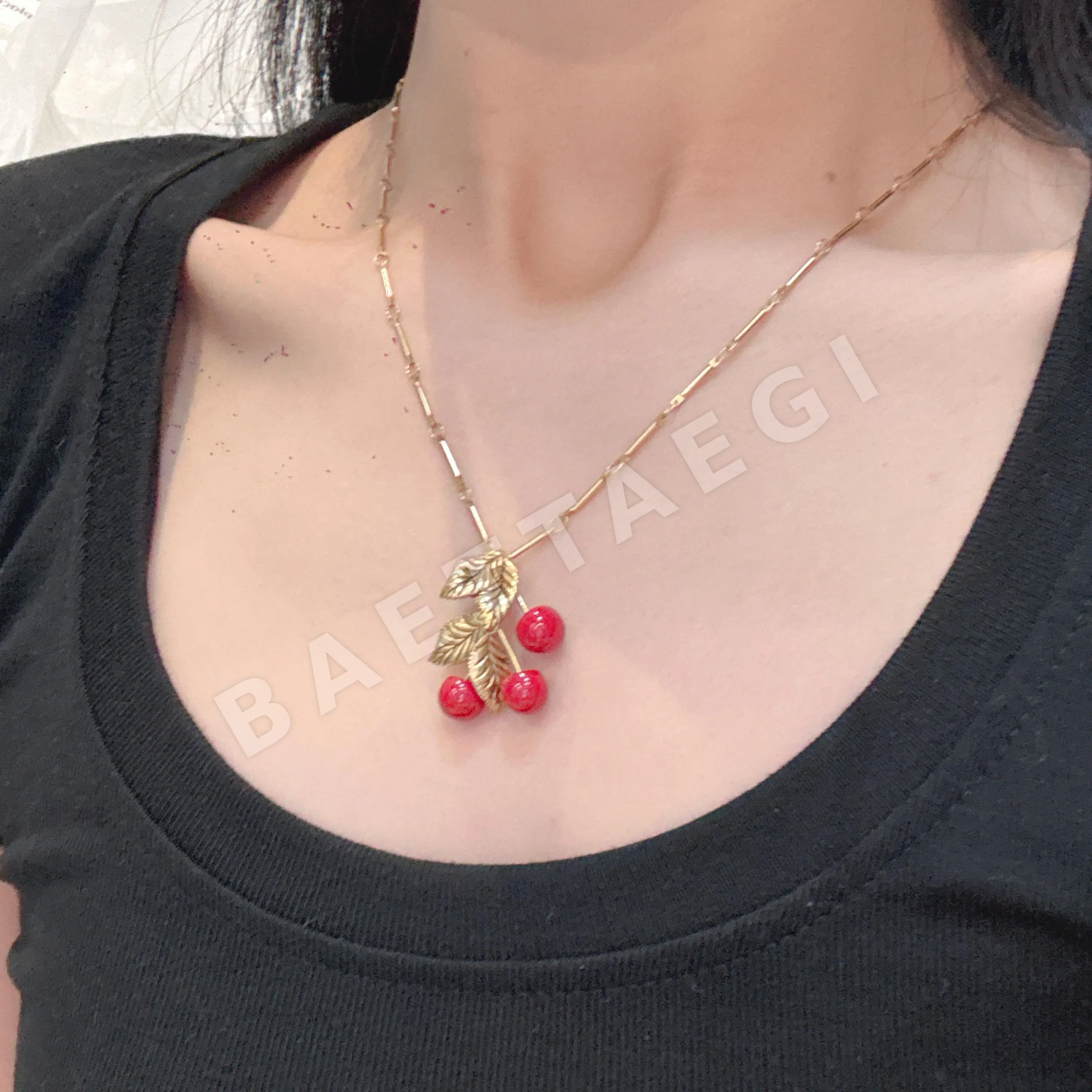 생로랑 견고한 금속 소재 목걸이 65376
