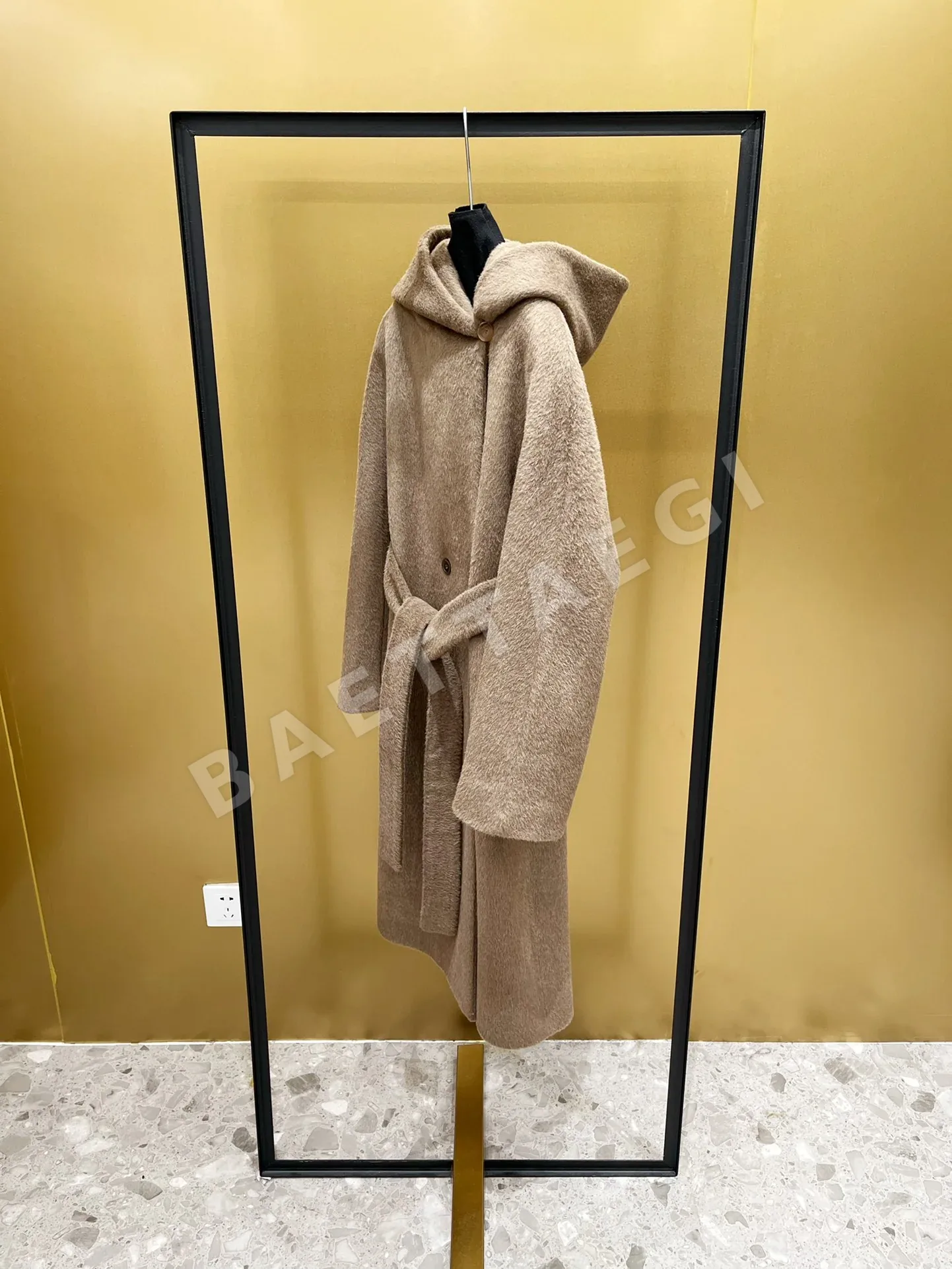 막스마라 알파카 후드 랩 자켓 상세 이미지 5