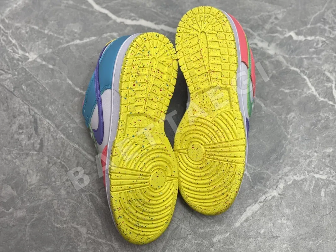 나이키덩크 Wmns SB Dunk Low SE Easter 농구화 상세 이미지 6