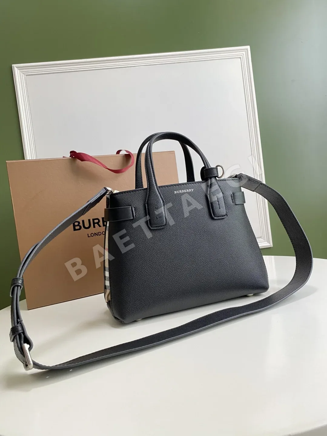 버버리 빈티지 체크 배너 토트백 637163