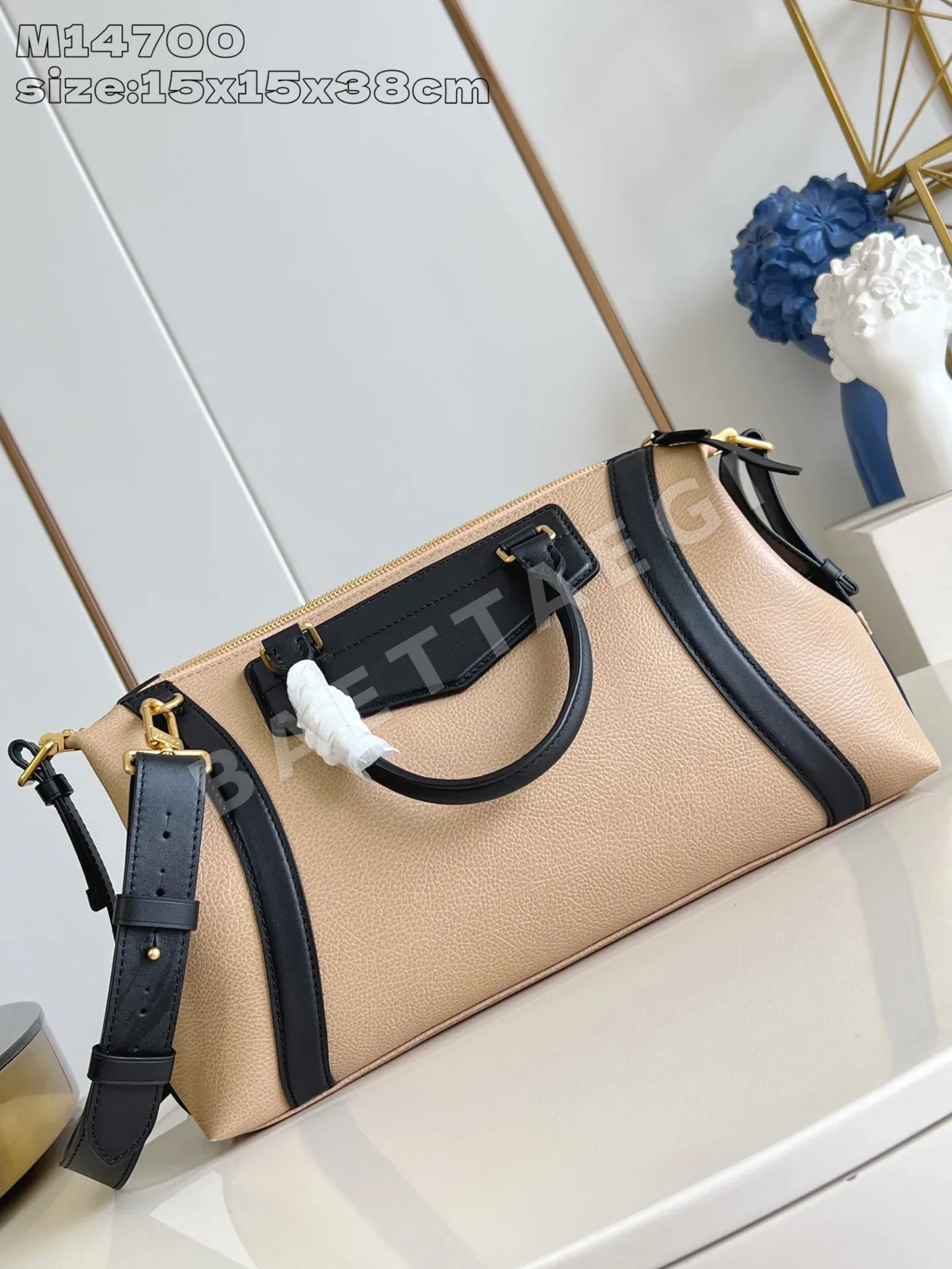 루이비통 LV 바이커 미디엄 핸드백 M14700 상세 이미지 4