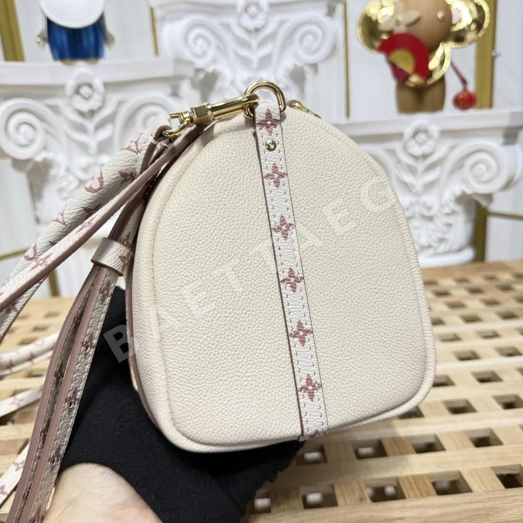 루이비통 엑스프레스 스몰 핸드백 M26039 상세 이미지 5
