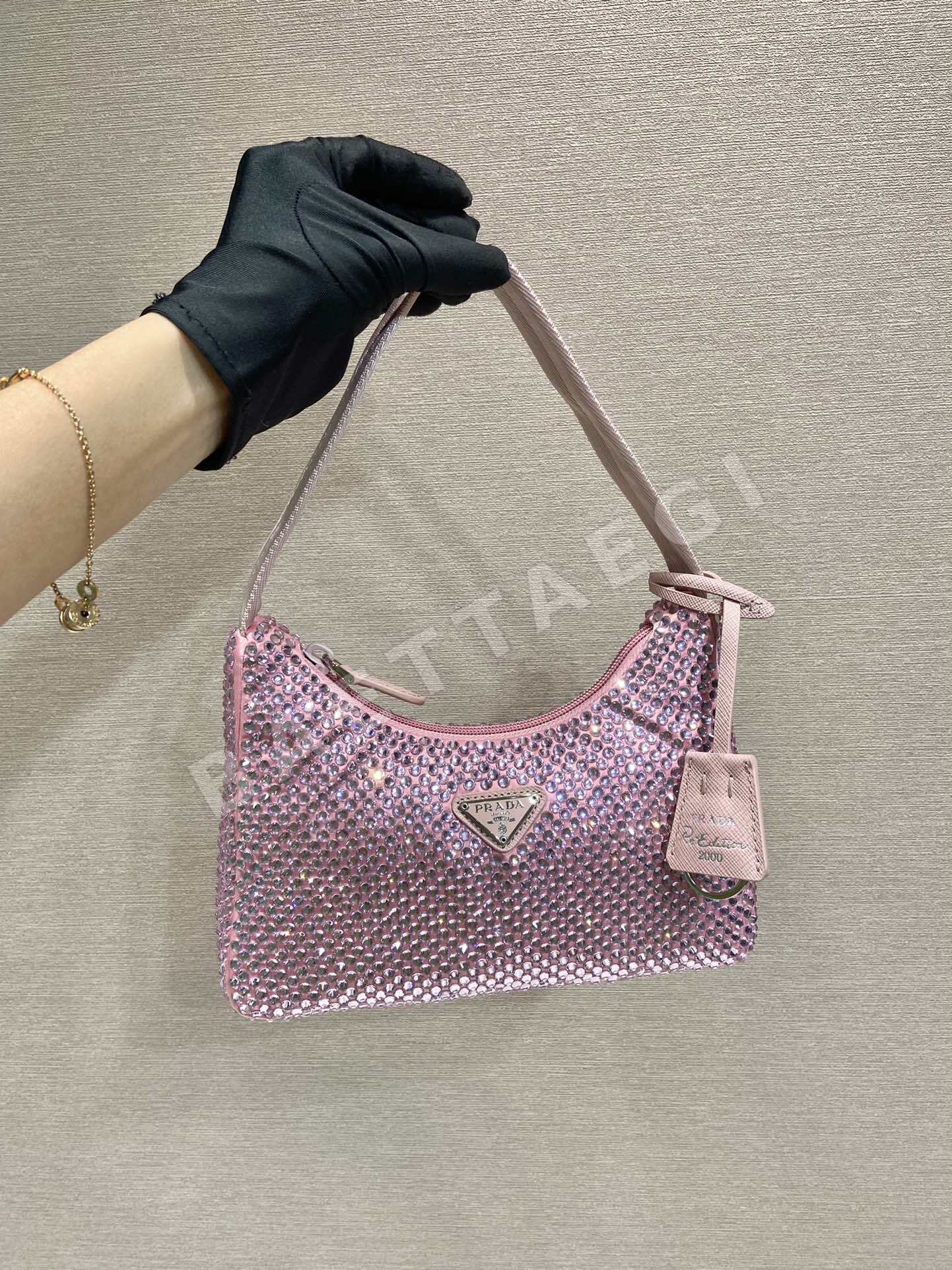프라다 라인스톤 메시 호보 가방 1NE515