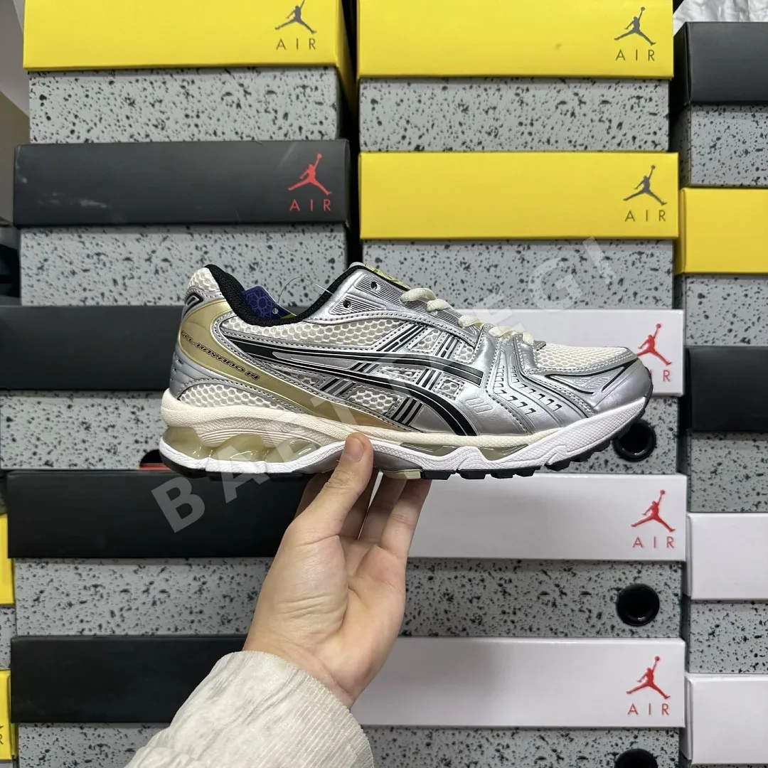 아식스 [LZ] 젤 카야노 14 1203A537-200 200602 Asics Gel-Kayano 14 Birch Pure Silver 상세 이미지 3