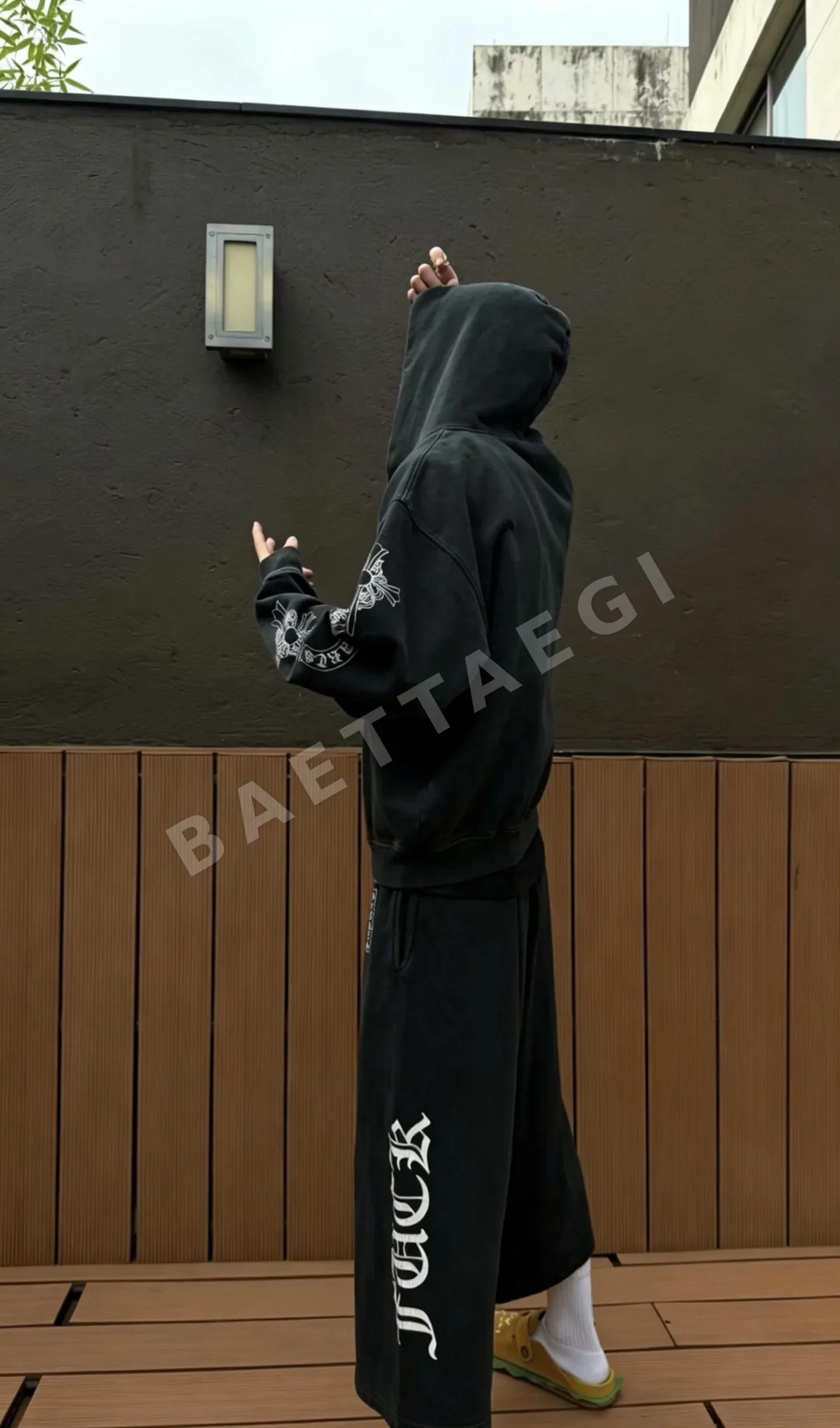 크롬하츠 워시드 블랙 카프리 반바지 상세 이미지 7