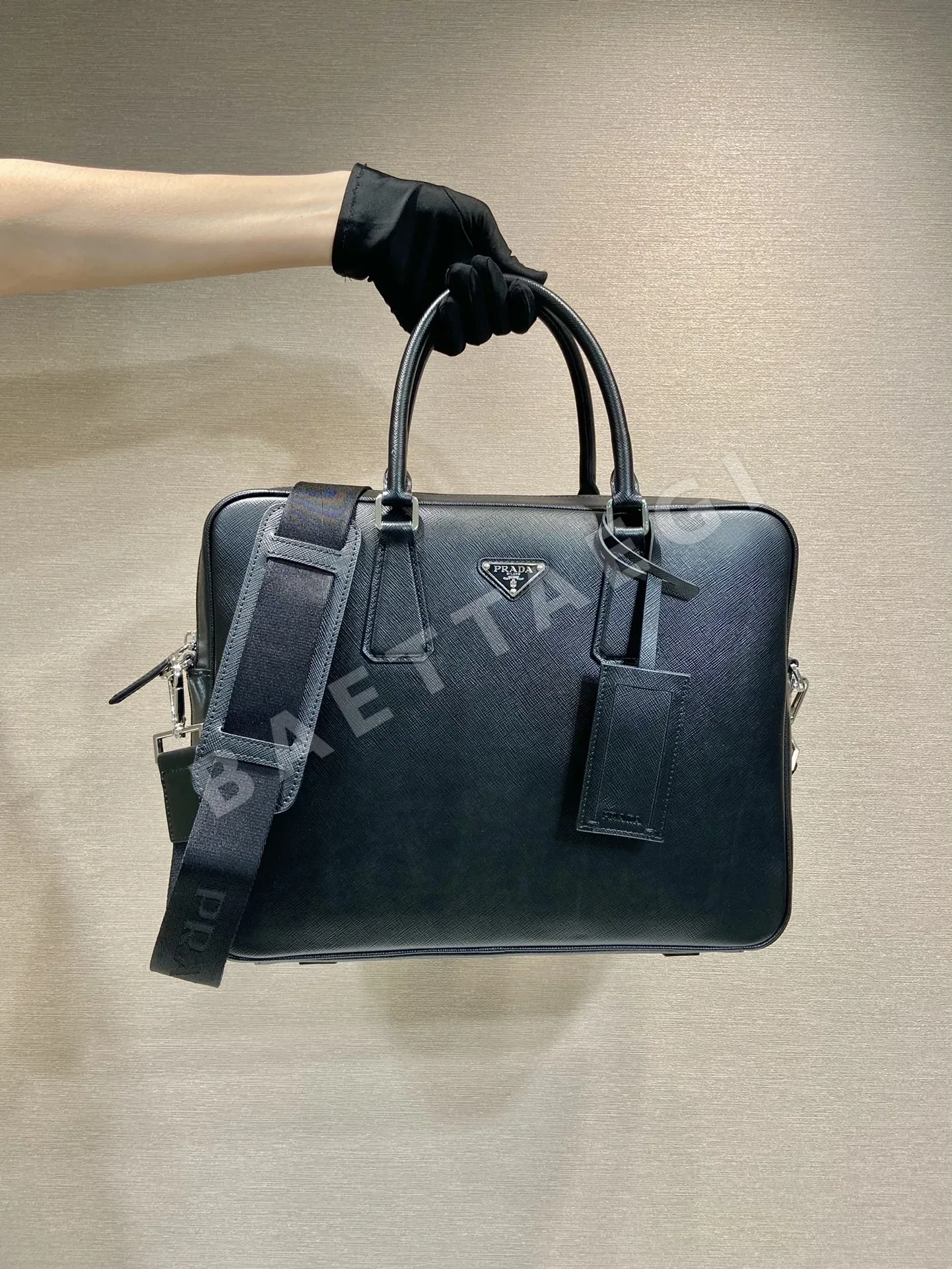 프라다 크로스그레인 소가죽 가방 188800