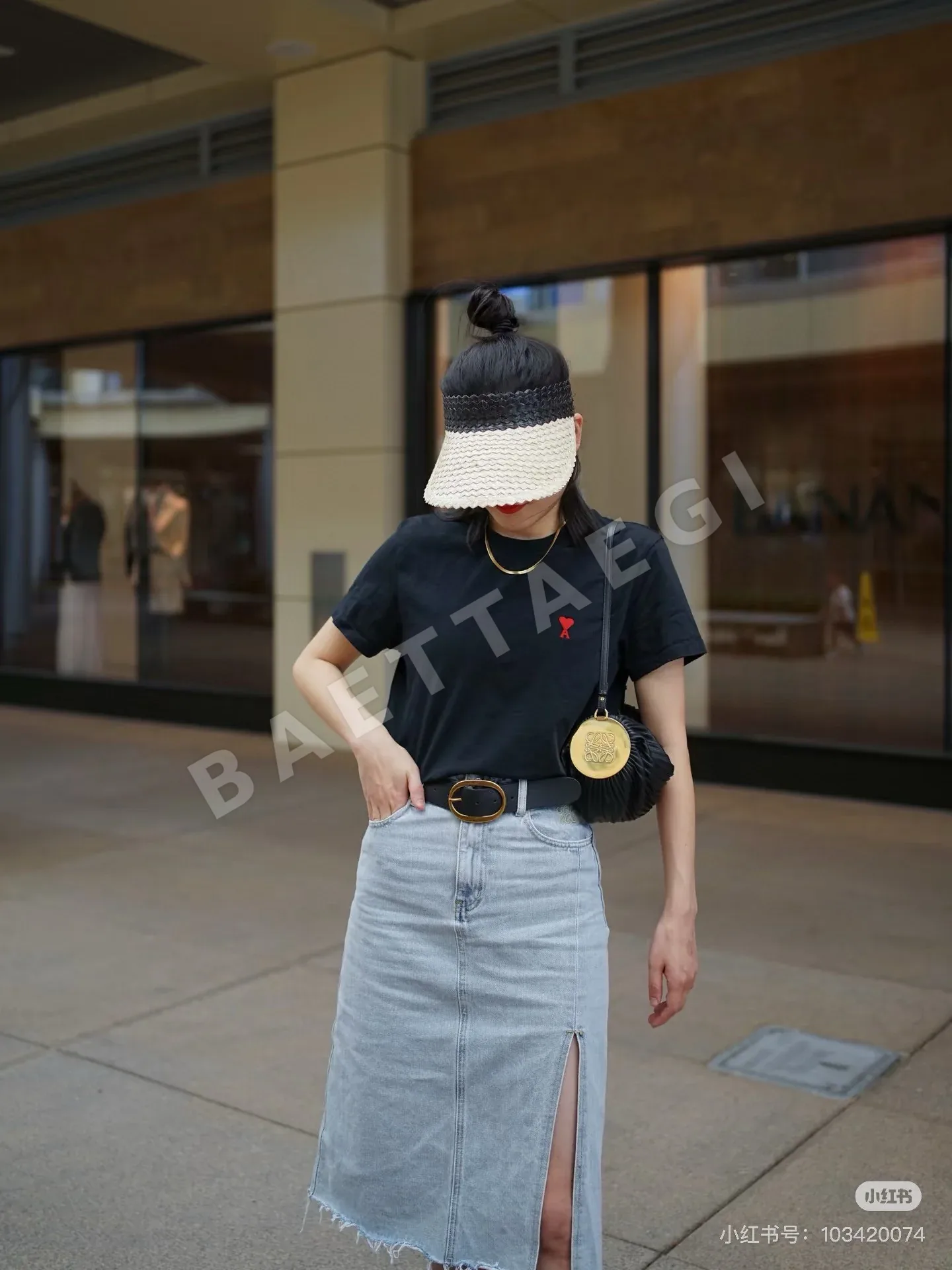 아미 하트 자수 크루넥 여성 반팔 티셔츠 상세 이미지 9