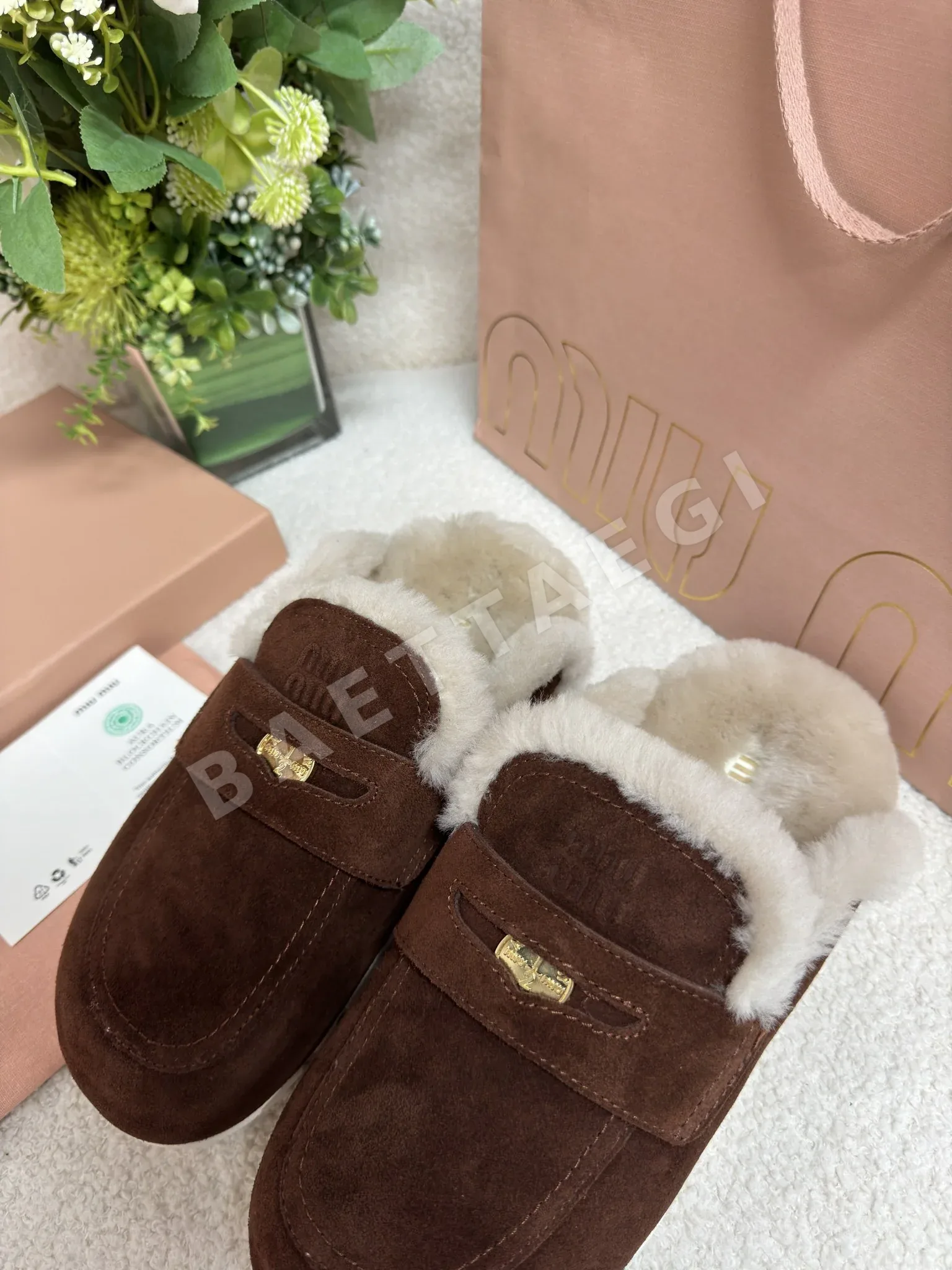 미우미우 골드 퍼 버켄슈토크 슬리퍼 상세 이미지 4