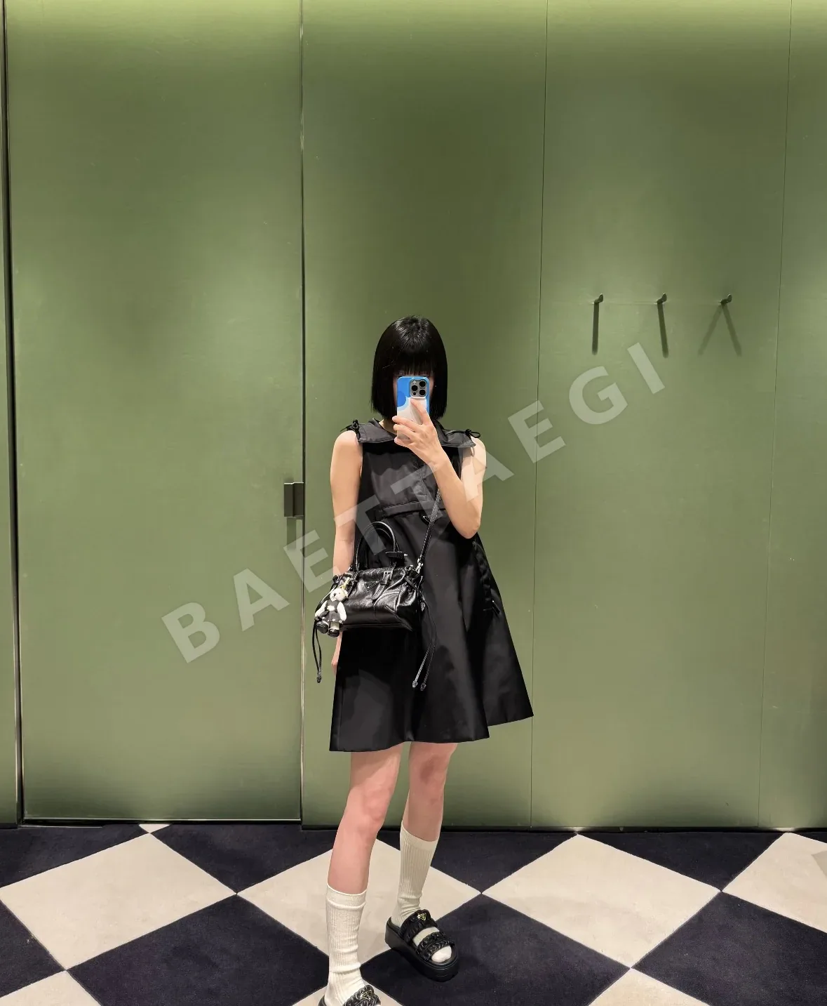 프라다 나일론 민소매 후드 원피스 상세 이미지 4