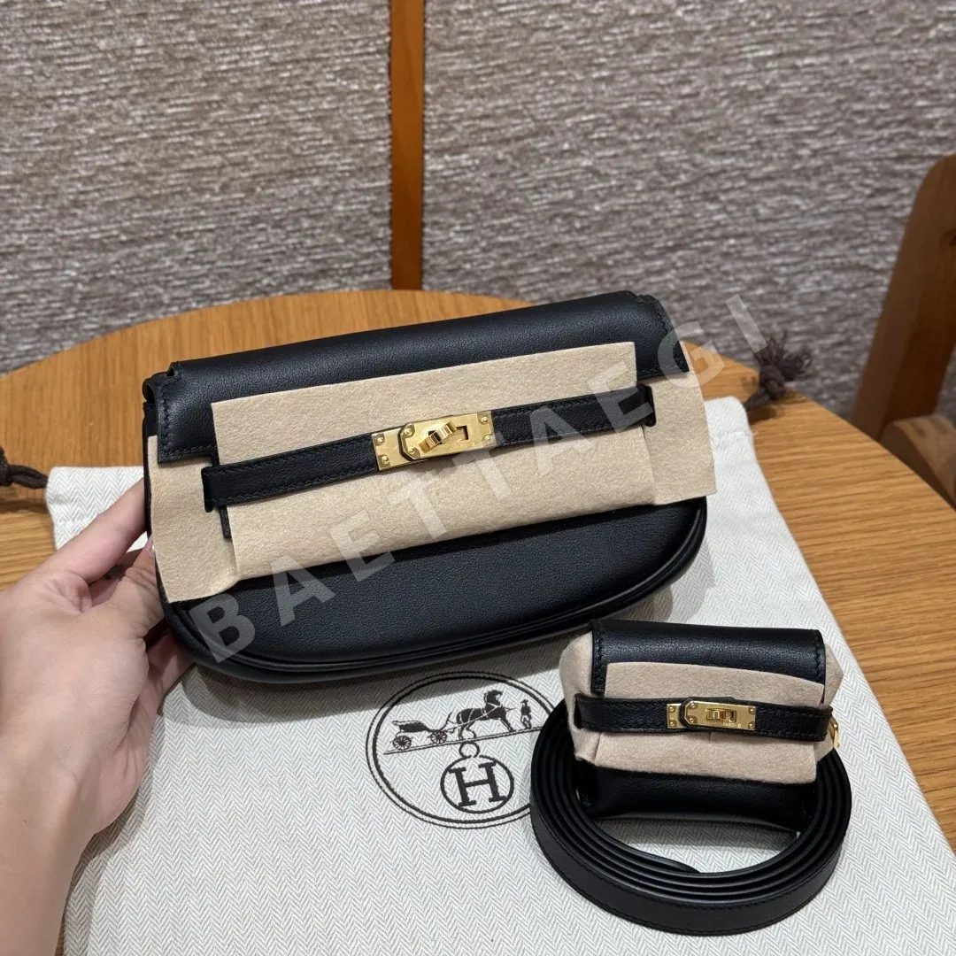 에르메스 켈리 무브 만두형 가방 블랙 154768