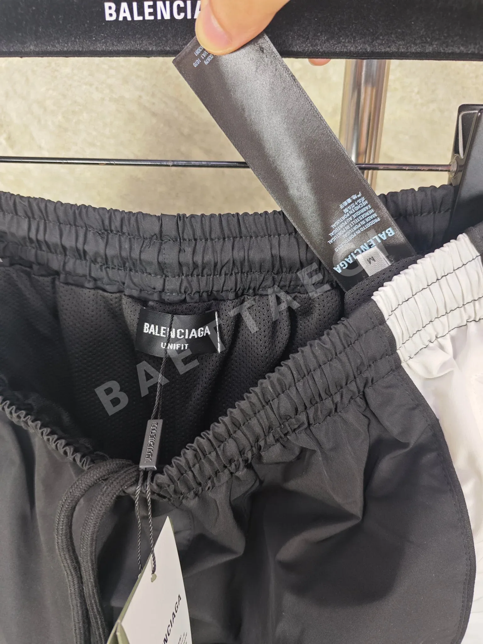 발렌시아가 카모플라주 패치워크 남성 반바지 상세 이미지 6