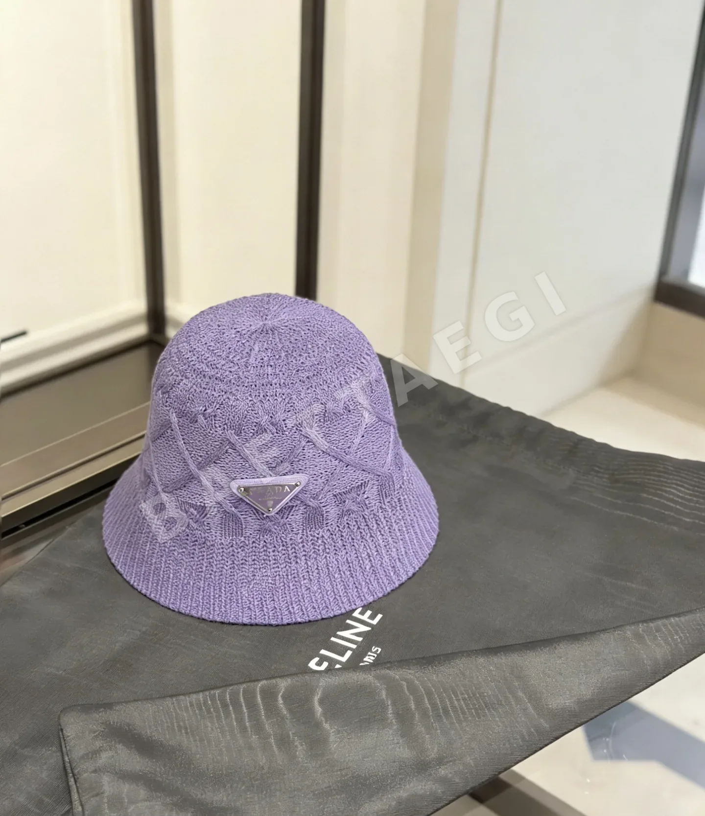 프라다 버킷햇 모자 상세 이미지 3