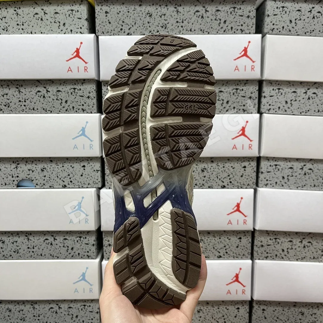 아식스 [TOP] 젤 카야노 20 1203A621-201 200415 Asics Gel-Kayano 20 Bodega Small Wins Add 상세 이미지 7