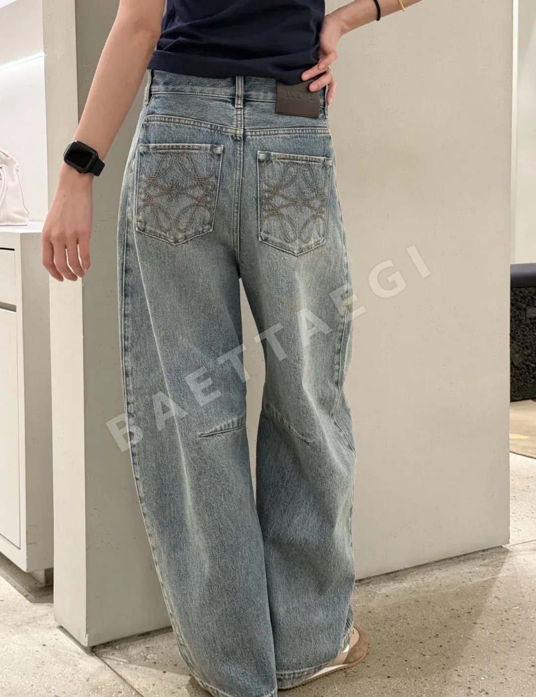 로에베 자수 로고 데님 팬츠 여성 바지 114852