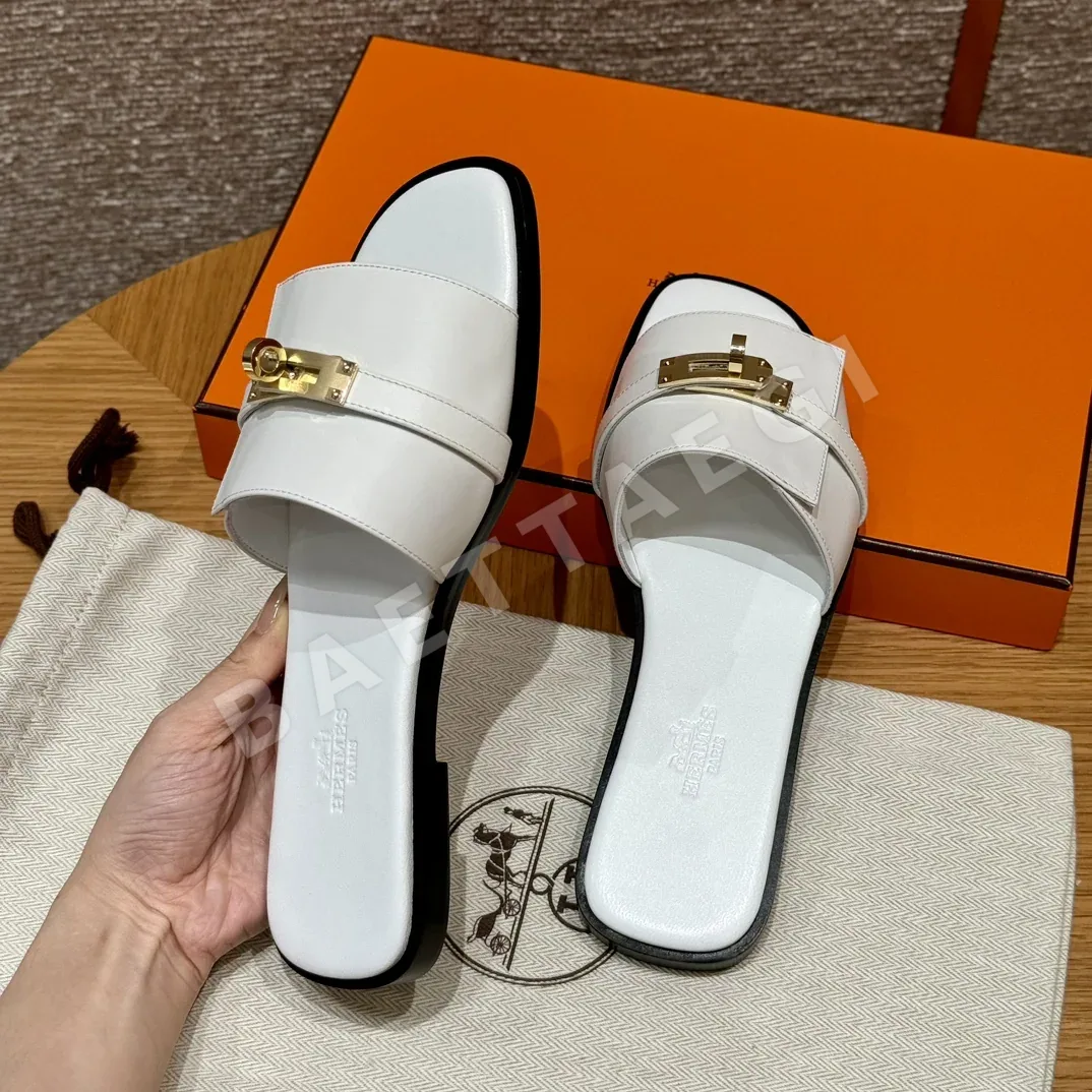 에르메스 줄리아 샌들 화이트 카프스킨 골드 하드웨어 상세 이미지 5