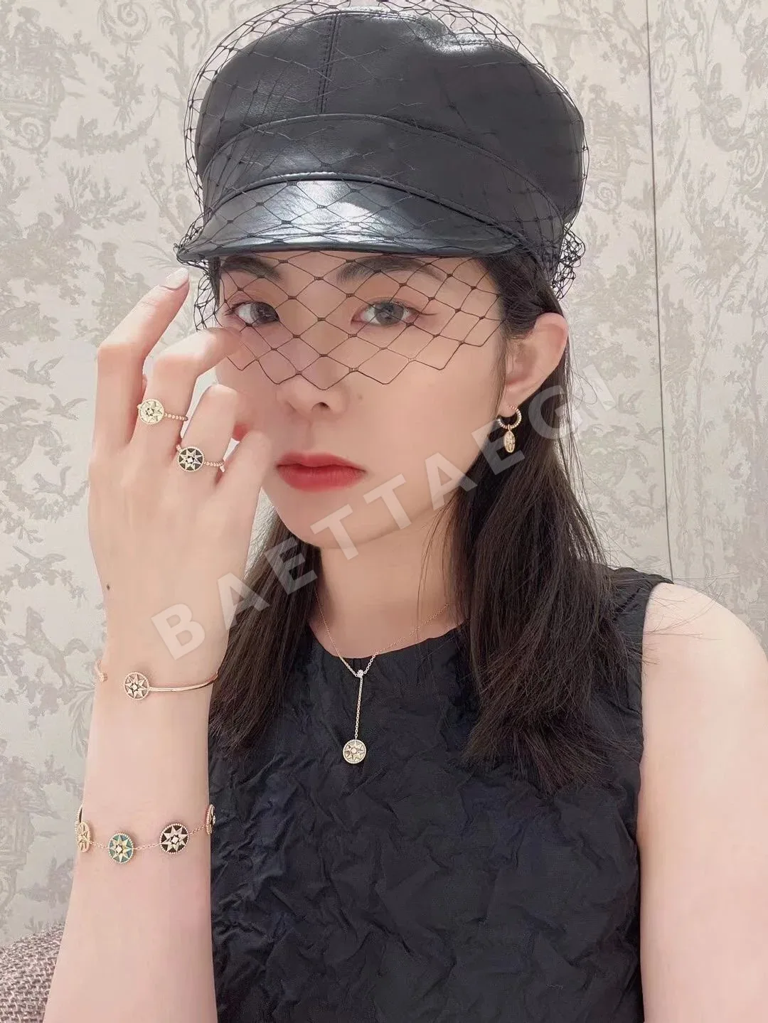 디올 컴퍼스 다이아몬드 목걸이 상세 이미지 5