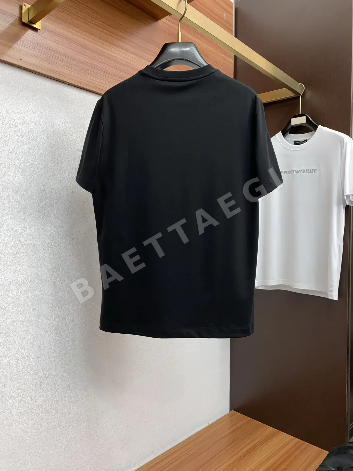 버버리 로고 코튼 라운드넥 반팔 티셔츠 2281 상세 이미지 10