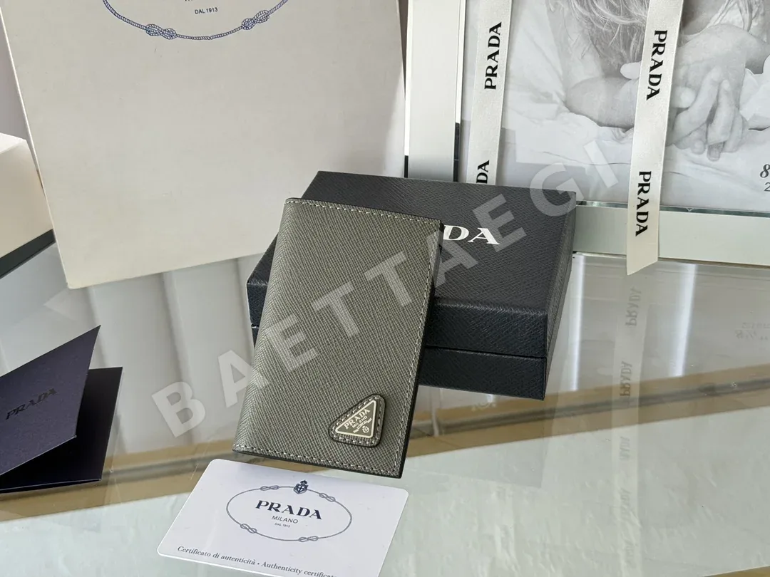 프라다 지갑 상세 이미지 2