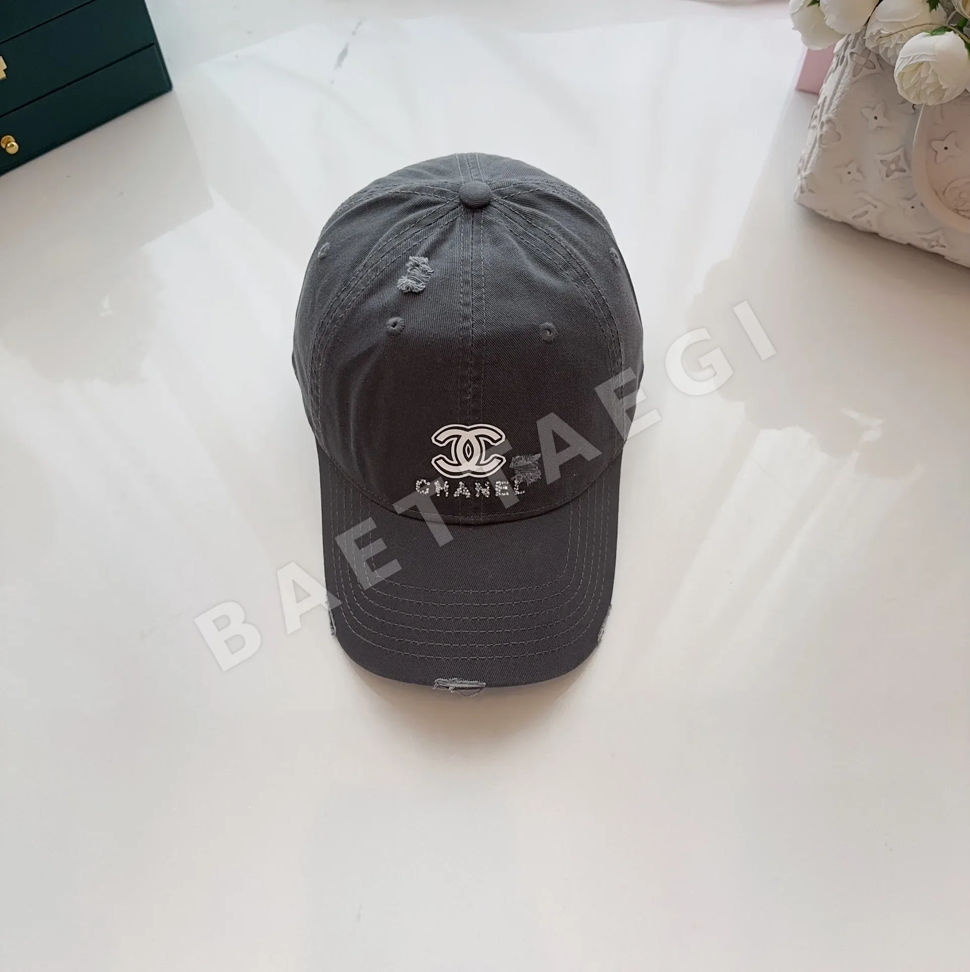 샤넬 데미지 코튼 베이스볼 모자 상세 이미지 1