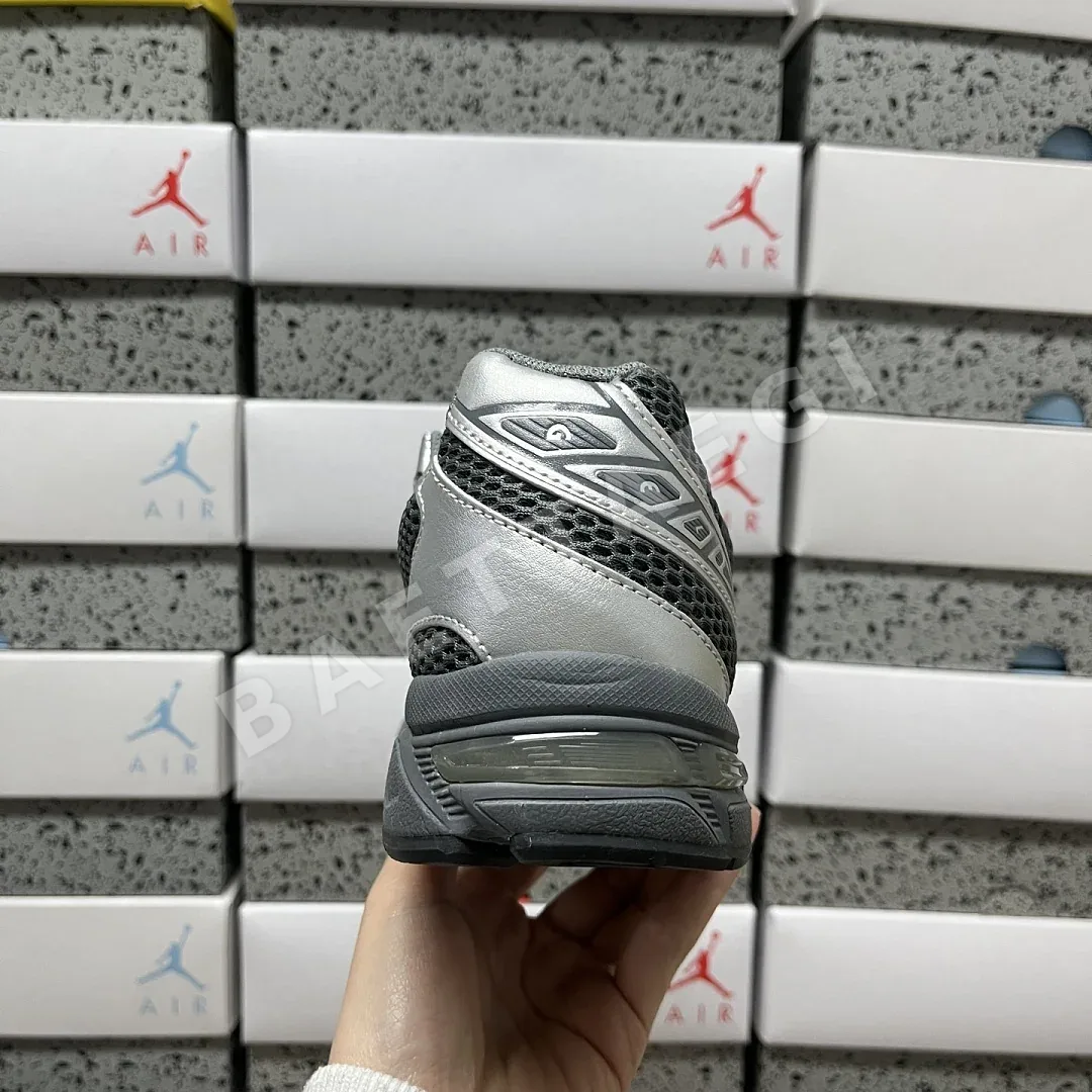 아식스 [VP] 젤 1130 1201A934-020 200550 Asics Gel-1130 Steel Grey Pure Silver 상세 이미지 7