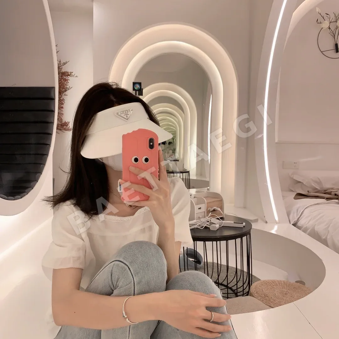 프라다 초경량 스펀지 바이저 캡 상세 이미지 2