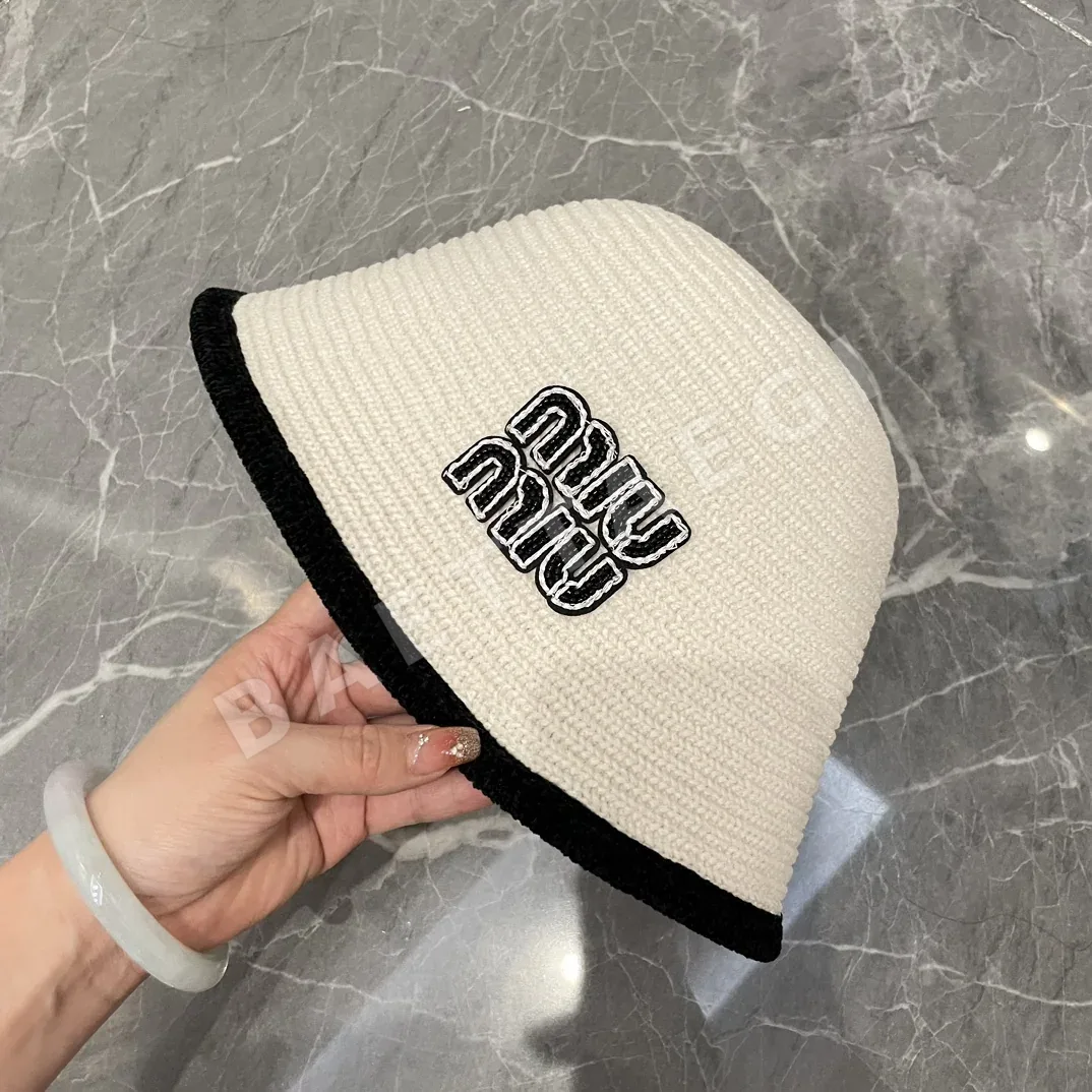 미우미우 모자 80975 Miu Miu Cap 상세 이미지 5