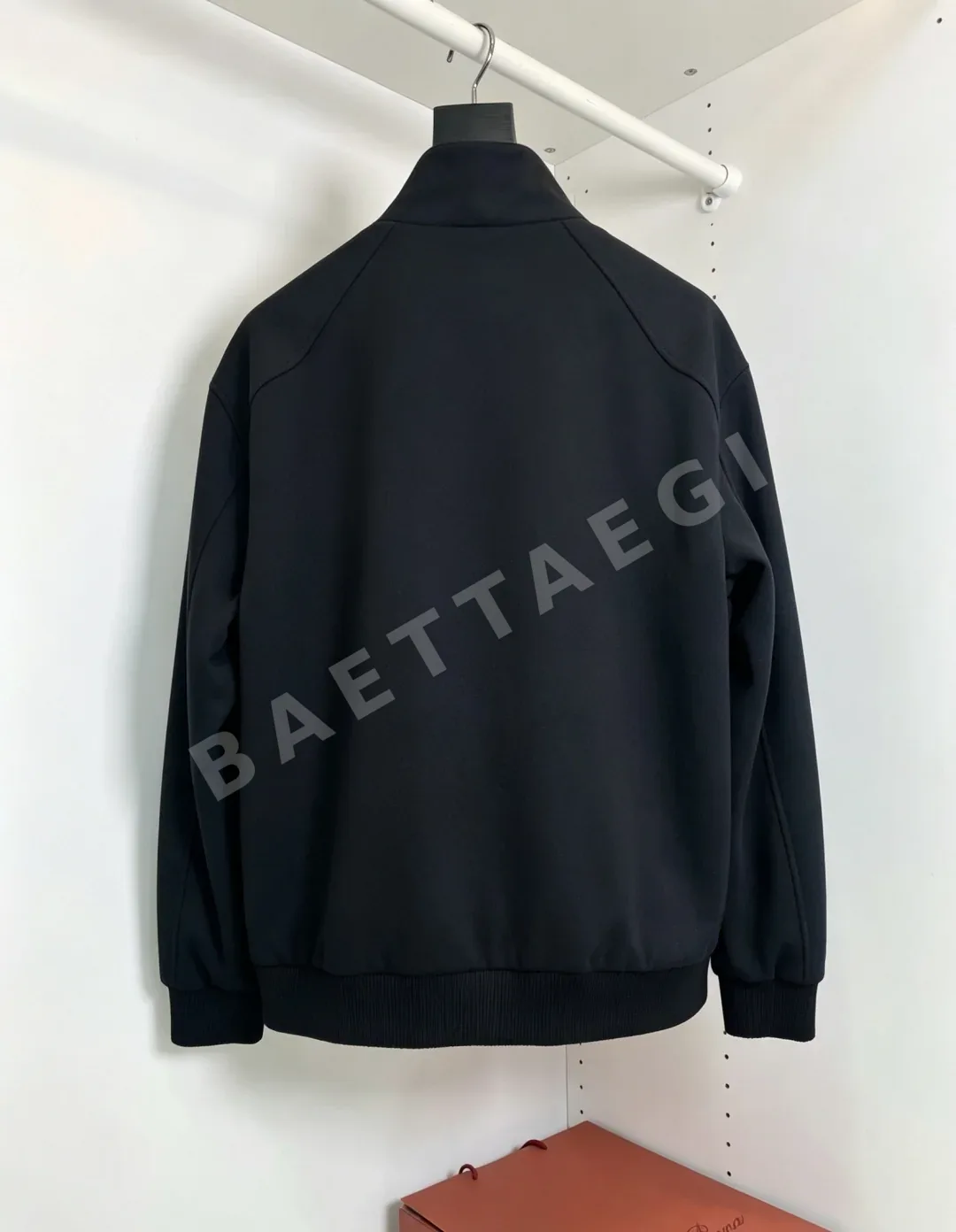 로로피아나 린넨 혼방 스탠드 카라 니트 자켓 상세 이미지 2