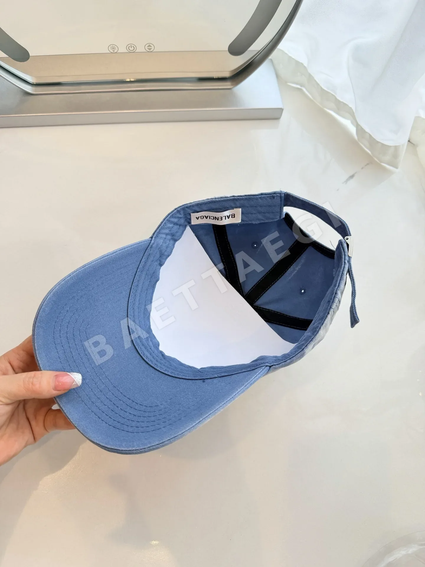발렌시아가 워시드 데님 캡 상세 이미지 8