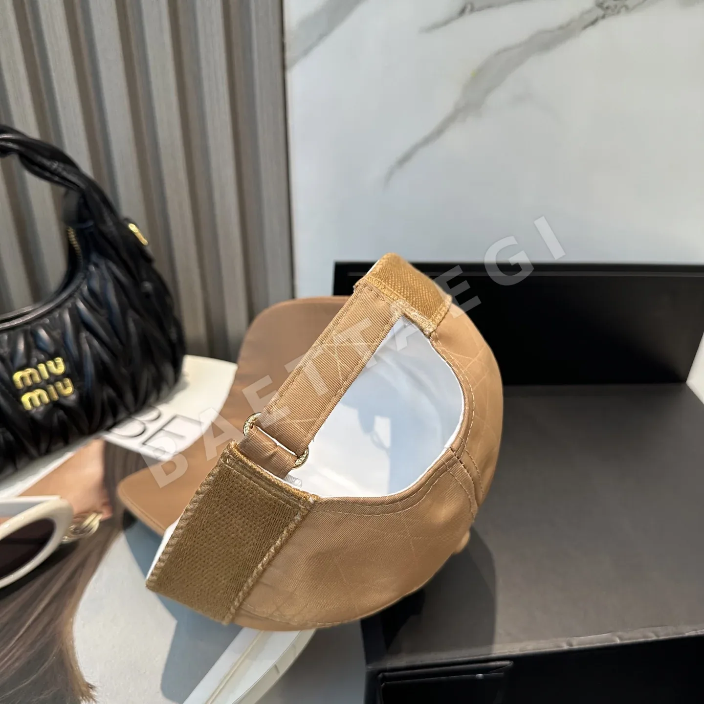 디올 로고 짜임 야구모자 상세 이미지 3