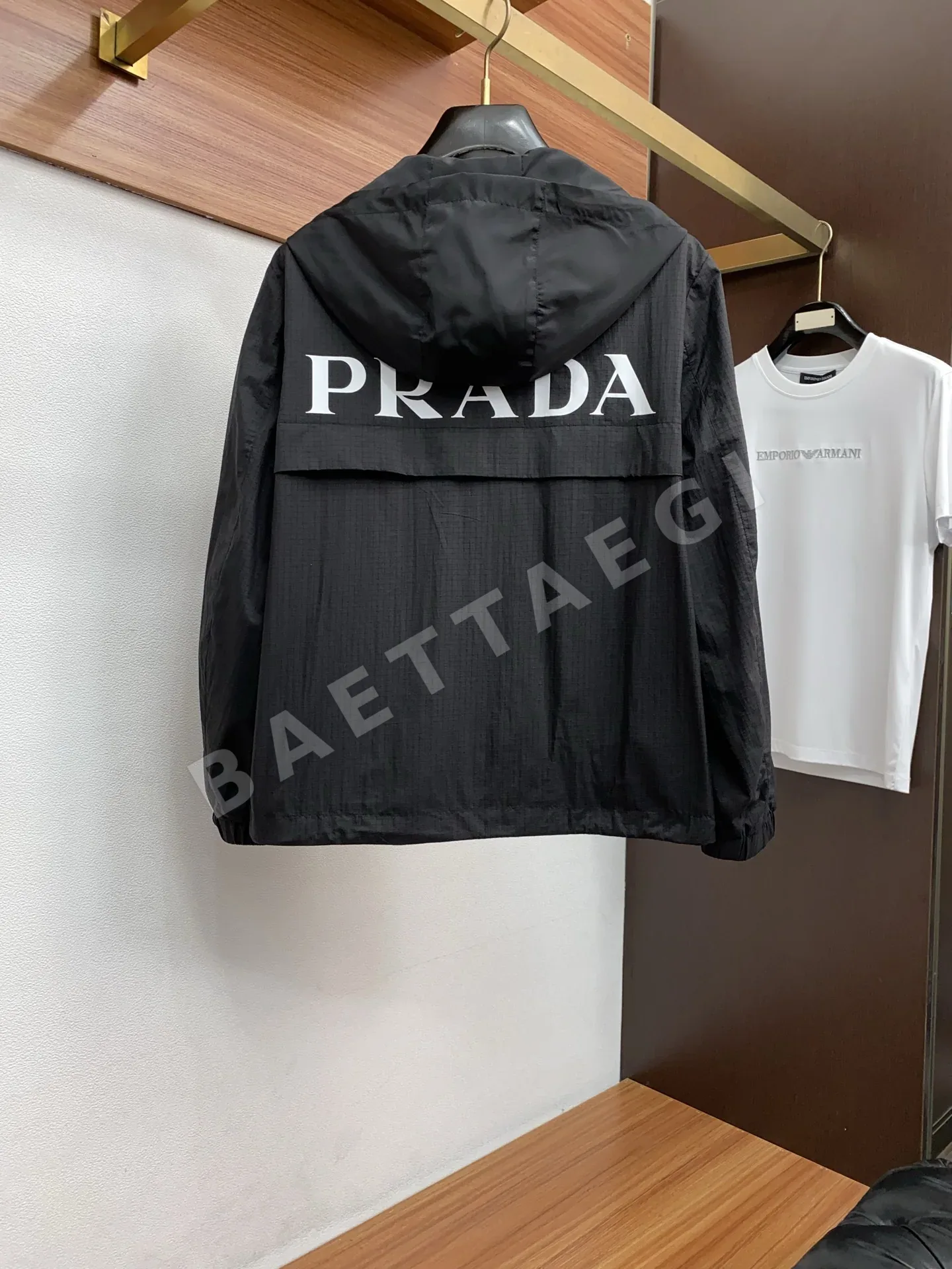 프라다 슬림핏 남성 캐주얼 재킷 P385 상세 이미지 11