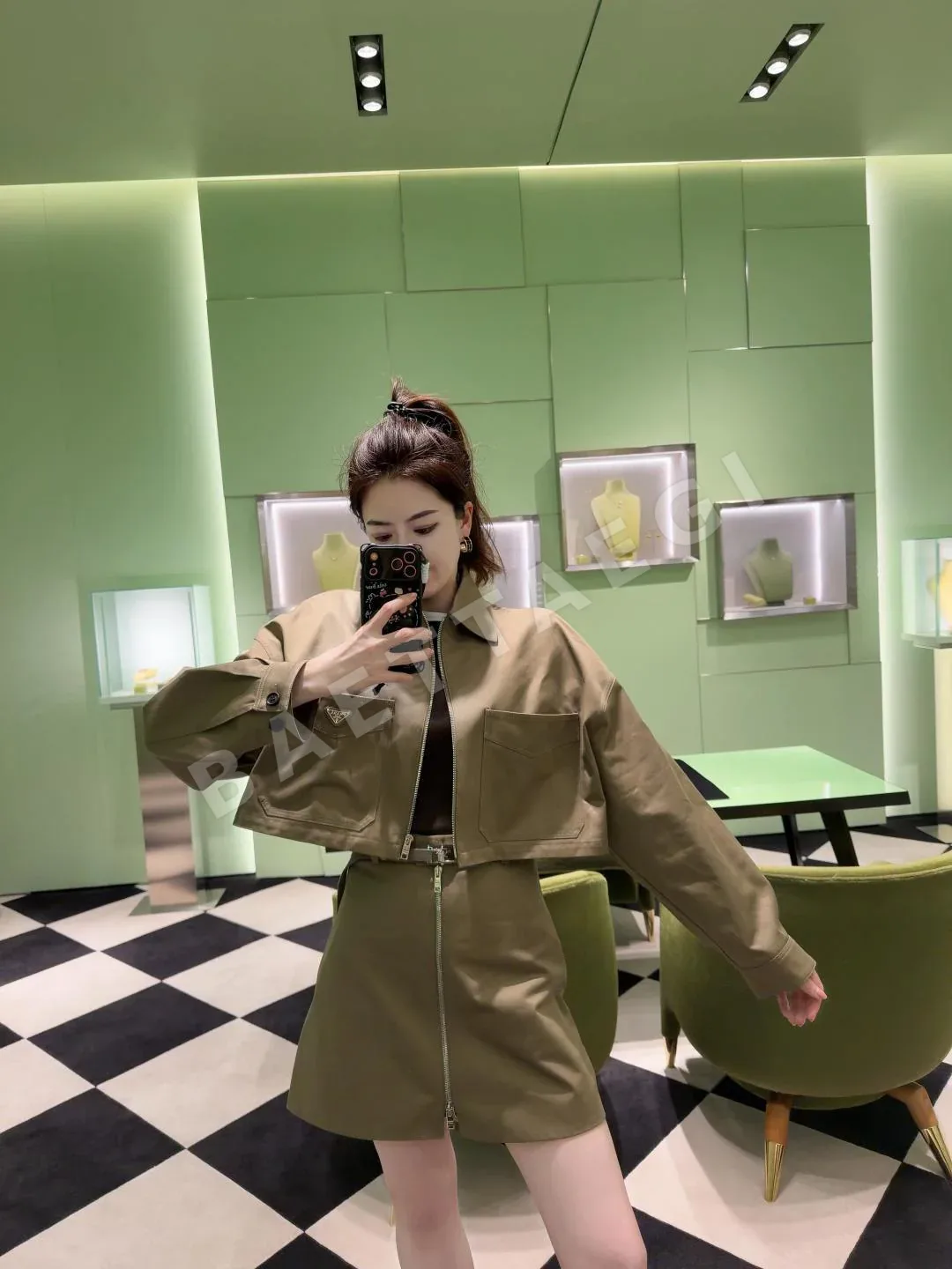 프라다 여성 반팔 티셔츠 상세 이미지 5