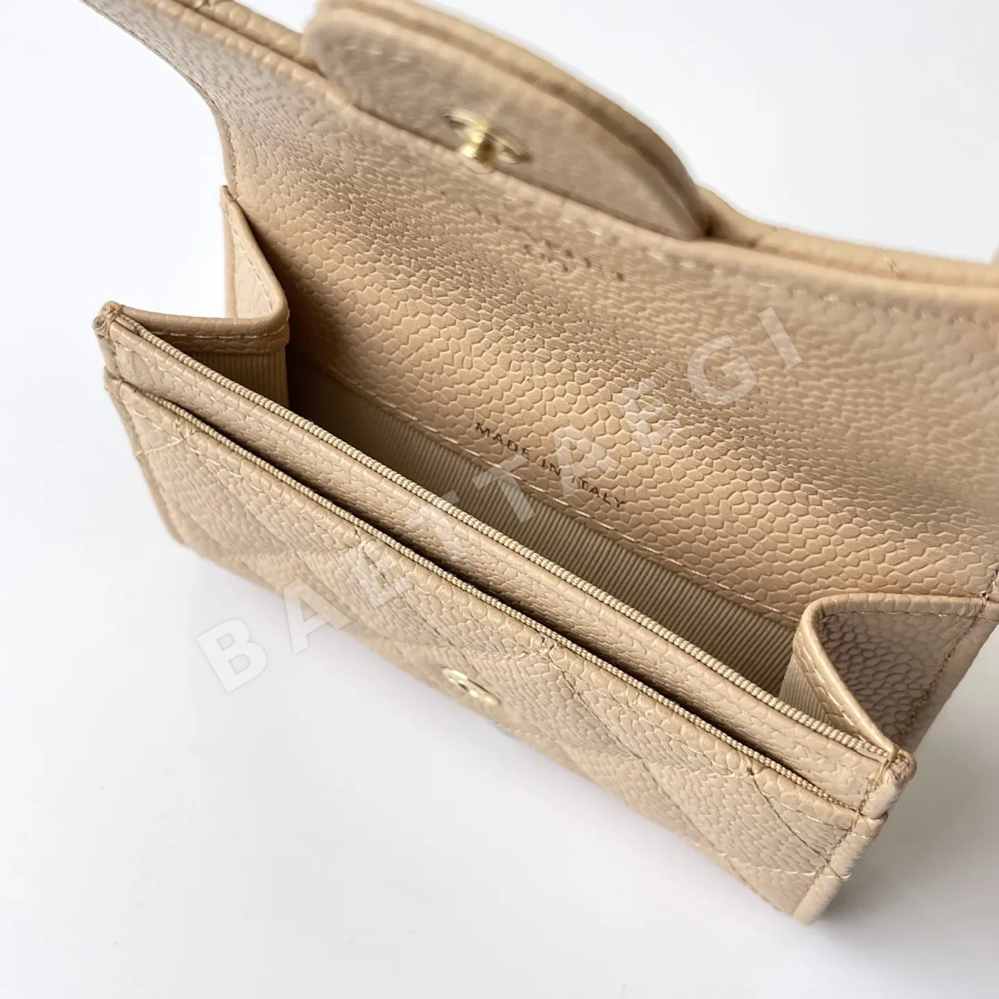 샤넬 베이지 밀크티 플립 카드 홀더 지갑 상세 이미지 5