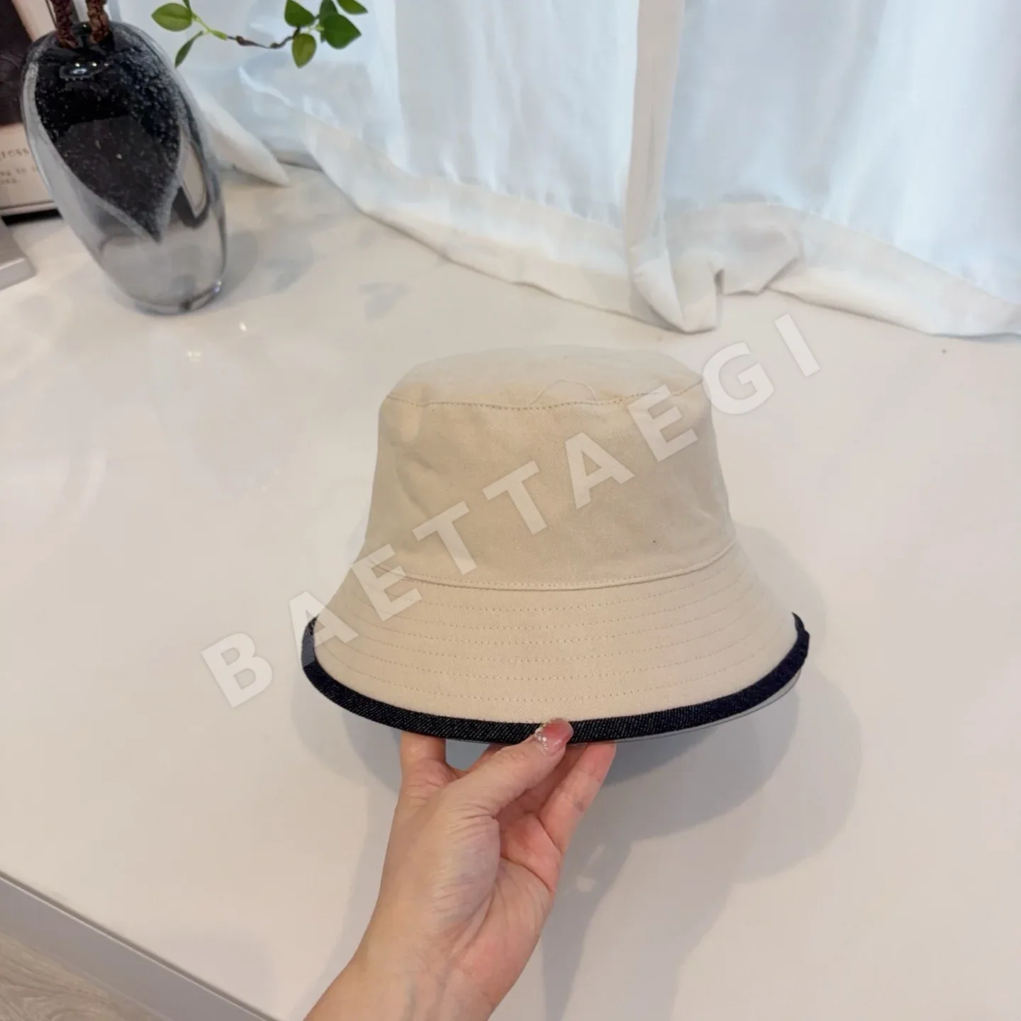 셀린느 리버시블 데님 버킷햇 상세 이미지 7