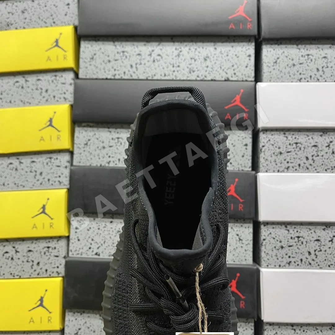 아디다스 [XQ] 이지 부스트 350 V2 HQ4540 200769 Adidas Yeezy Boost 350 V2 Onyx 상세 이미지 3