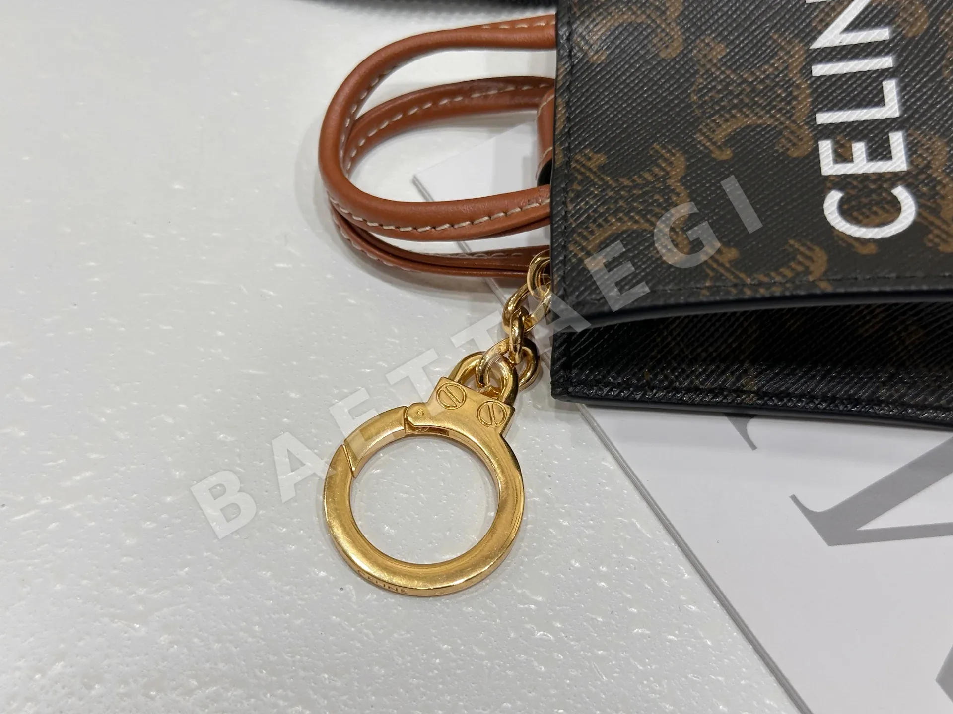 셀린느 가방 상세 이미지 3