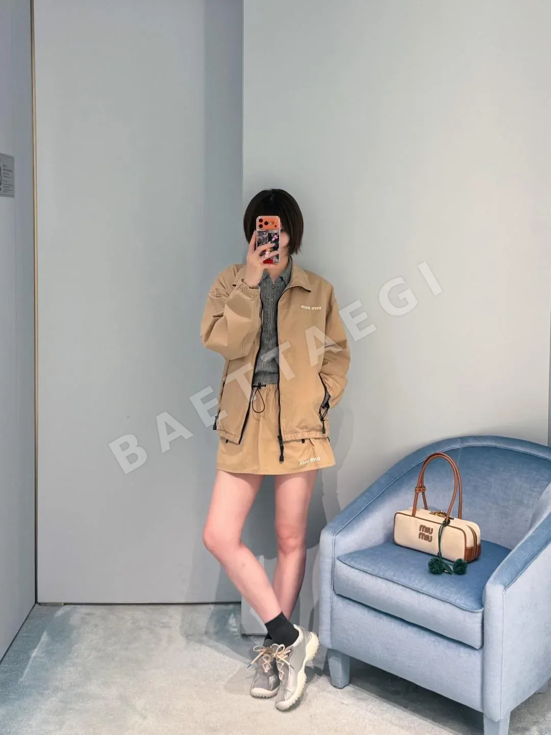 미우미우 카키 스탠드 카라 캐주얼 트랙수트 세트 상세 이미지 5