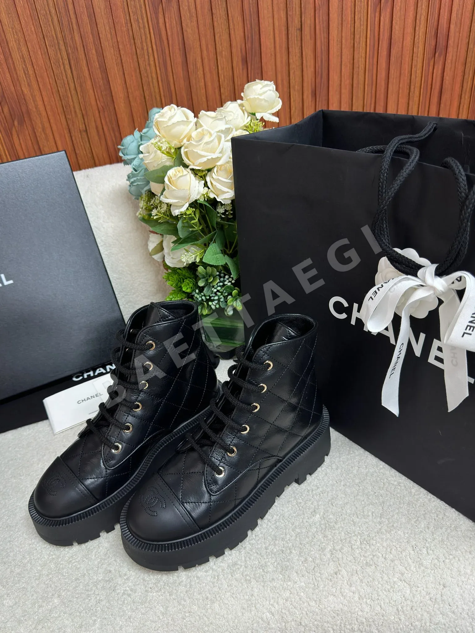 샤넬 24C 메티에다르 컬렉션 앵클 부츠 상세 이미지 2