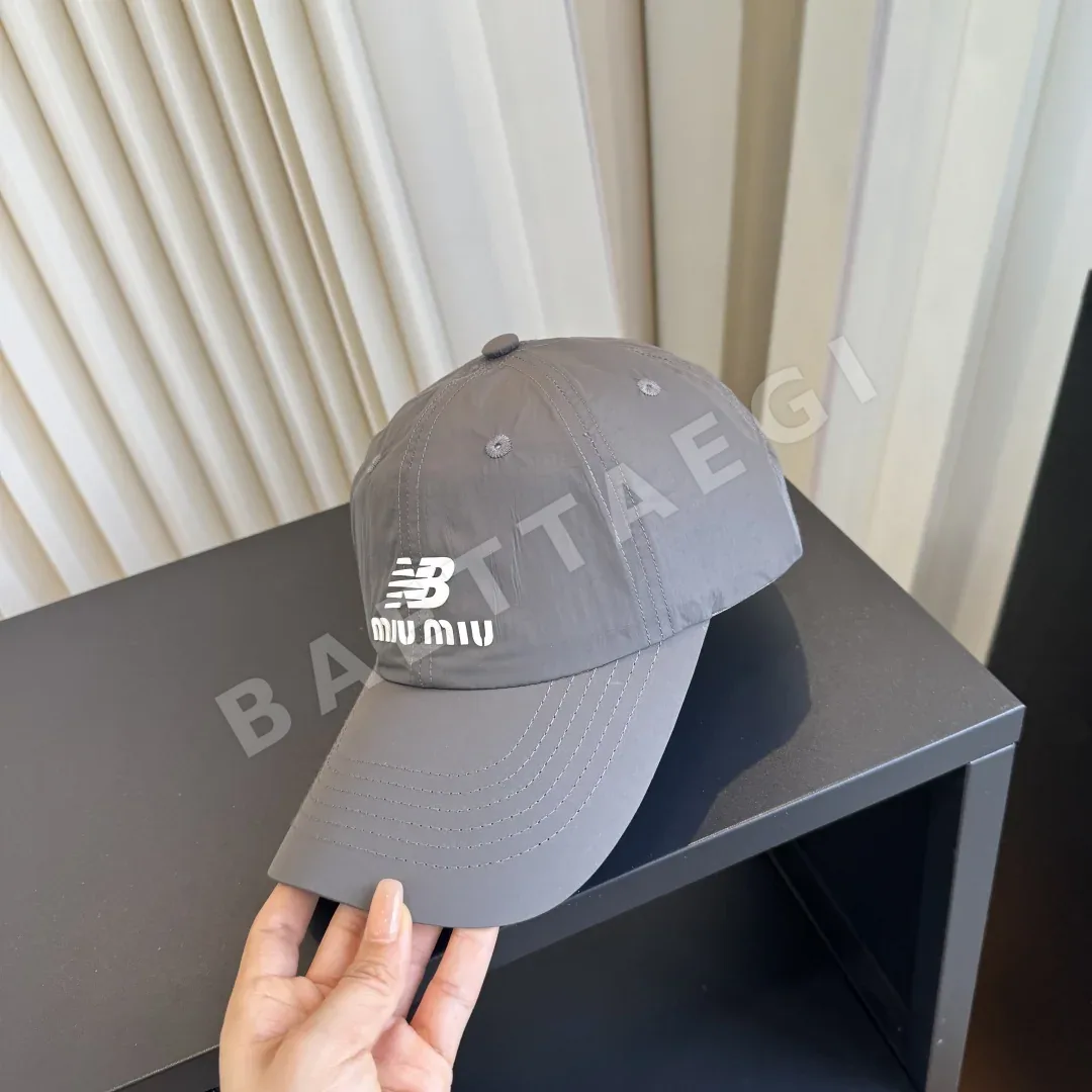 미우미우 봄여름 야구모자 상세 이미지 2