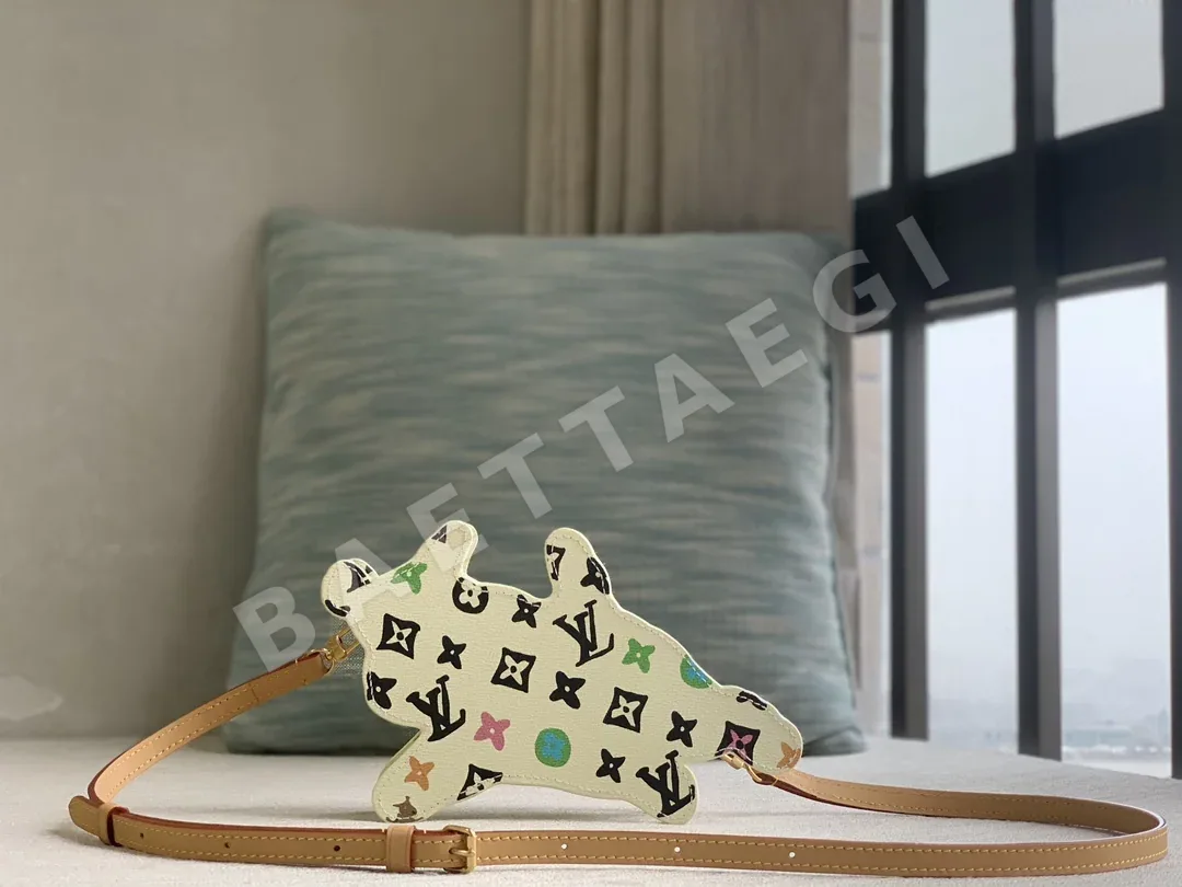 루이비통 도그 온 스트랩 미니 핸드백 M83342 상세 이미지 3
