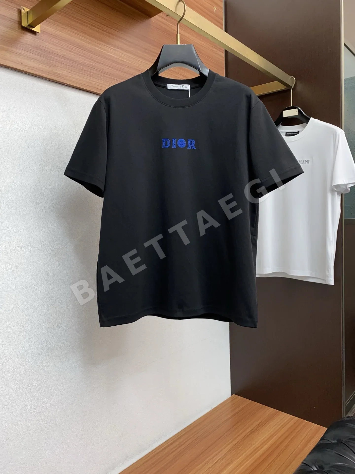 디올 남성 반팔 47409