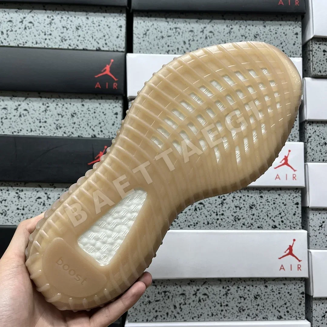 아디다스 [XQ] 이지 부스트 350 V2 HO2795 200793 Adidas Yeezy Boost 350 V2 Fade 상세 이미지 4