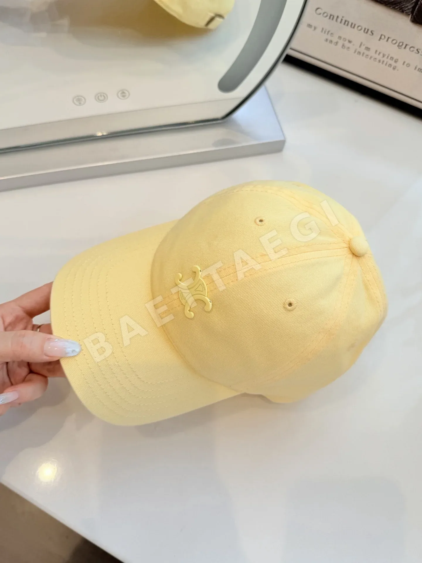 셀린느 키릴 문자 자수 워시드 면 야구모자 상세 이미지 4