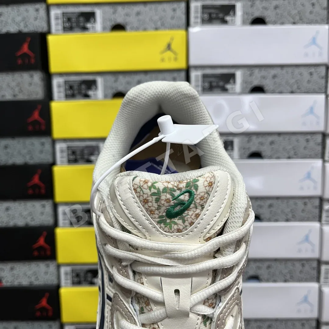 아식스 [GX] 젤 NYC 1202A441-250 200522 Asics Gel-NYC Winter Garden 상세 이미지 3